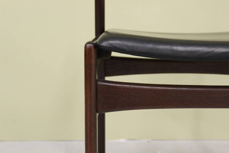 4x Vintage eetkamerstoelen - pallisander hout, zwart skai, jaren '60 | 00758