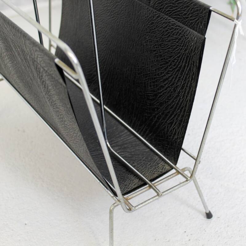 Vintage reading basket, black