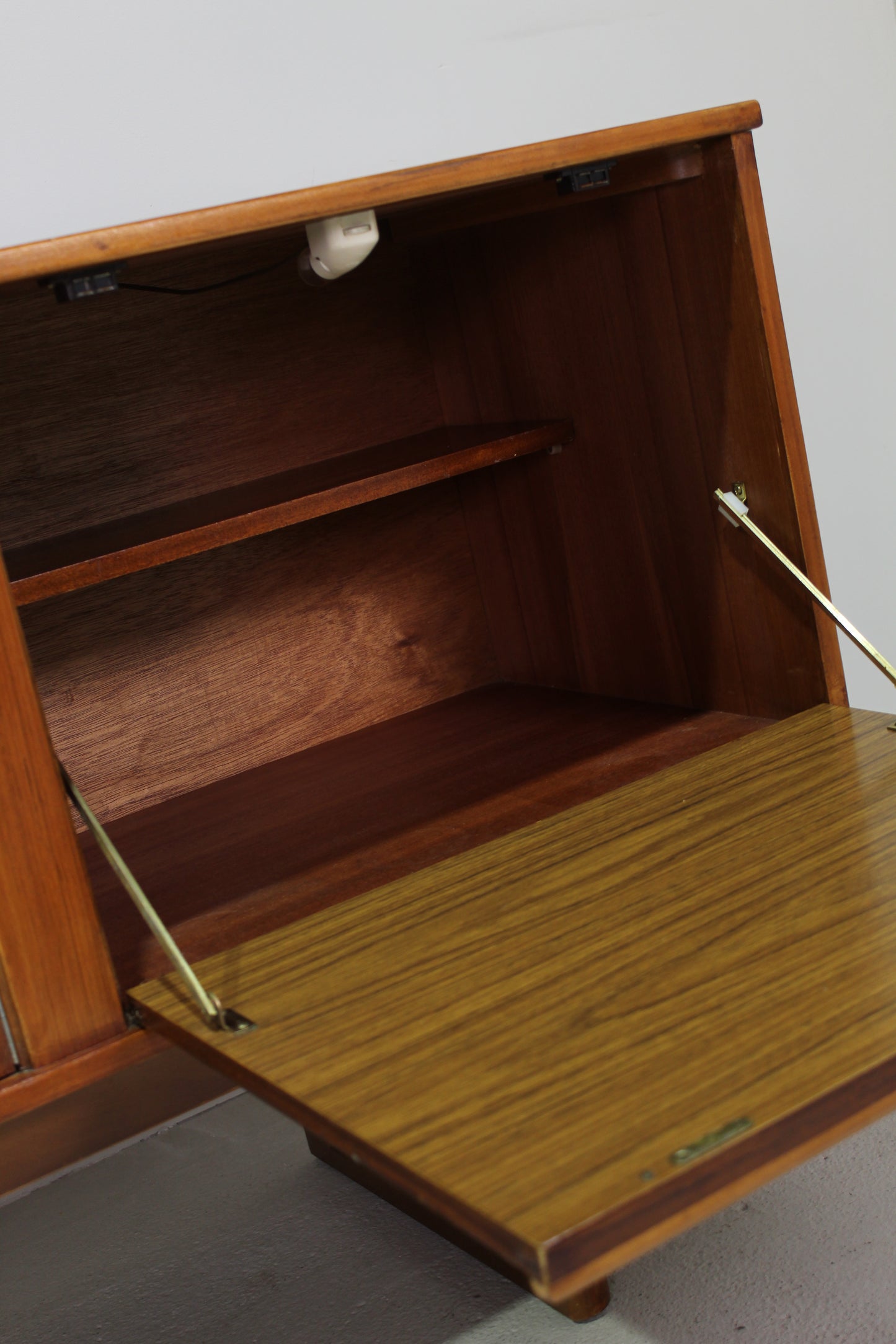 RESERVIERT Vintage Design Sideboard - Stonehill, 1960er Jahre