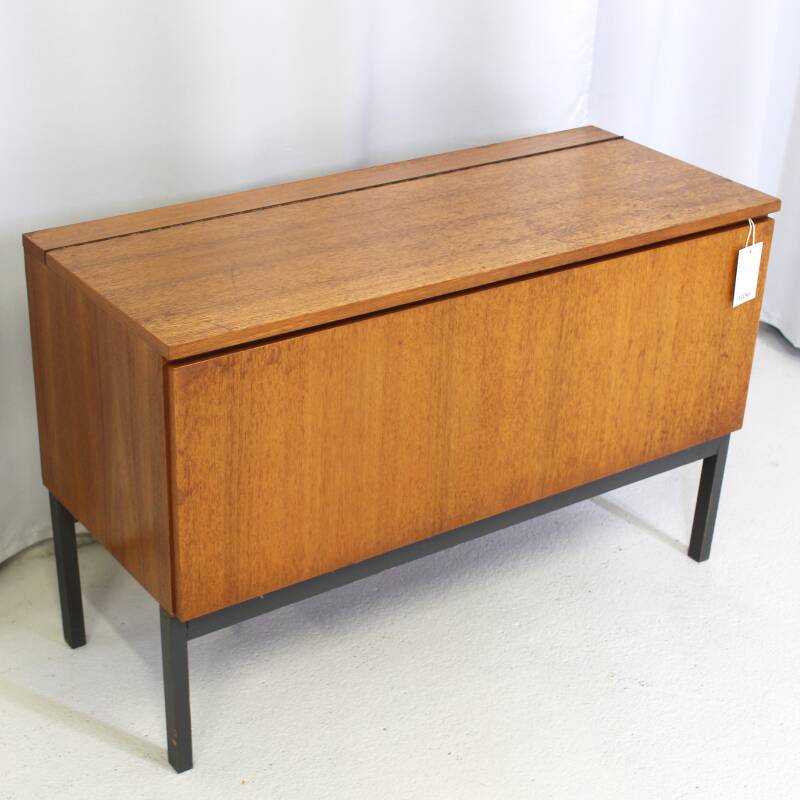 Vintage dresser, blanket chest