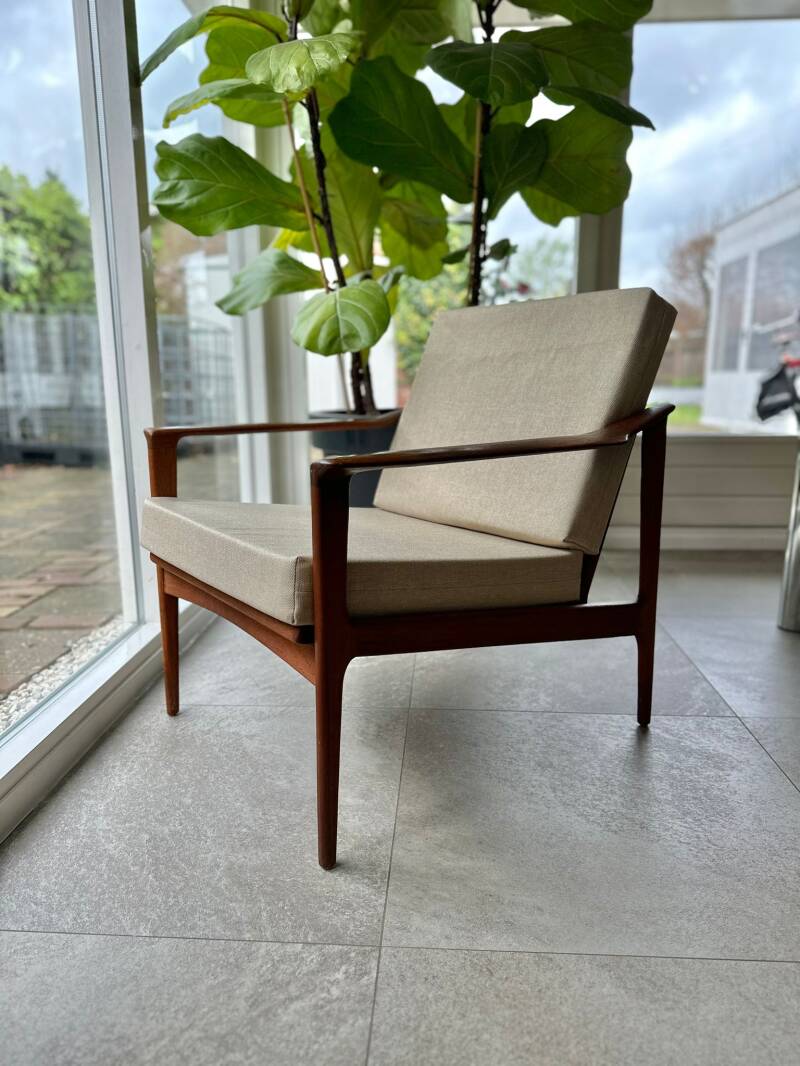 Vintage armchair, Danish Design - IB Kofod Larsen for Selig | 01054