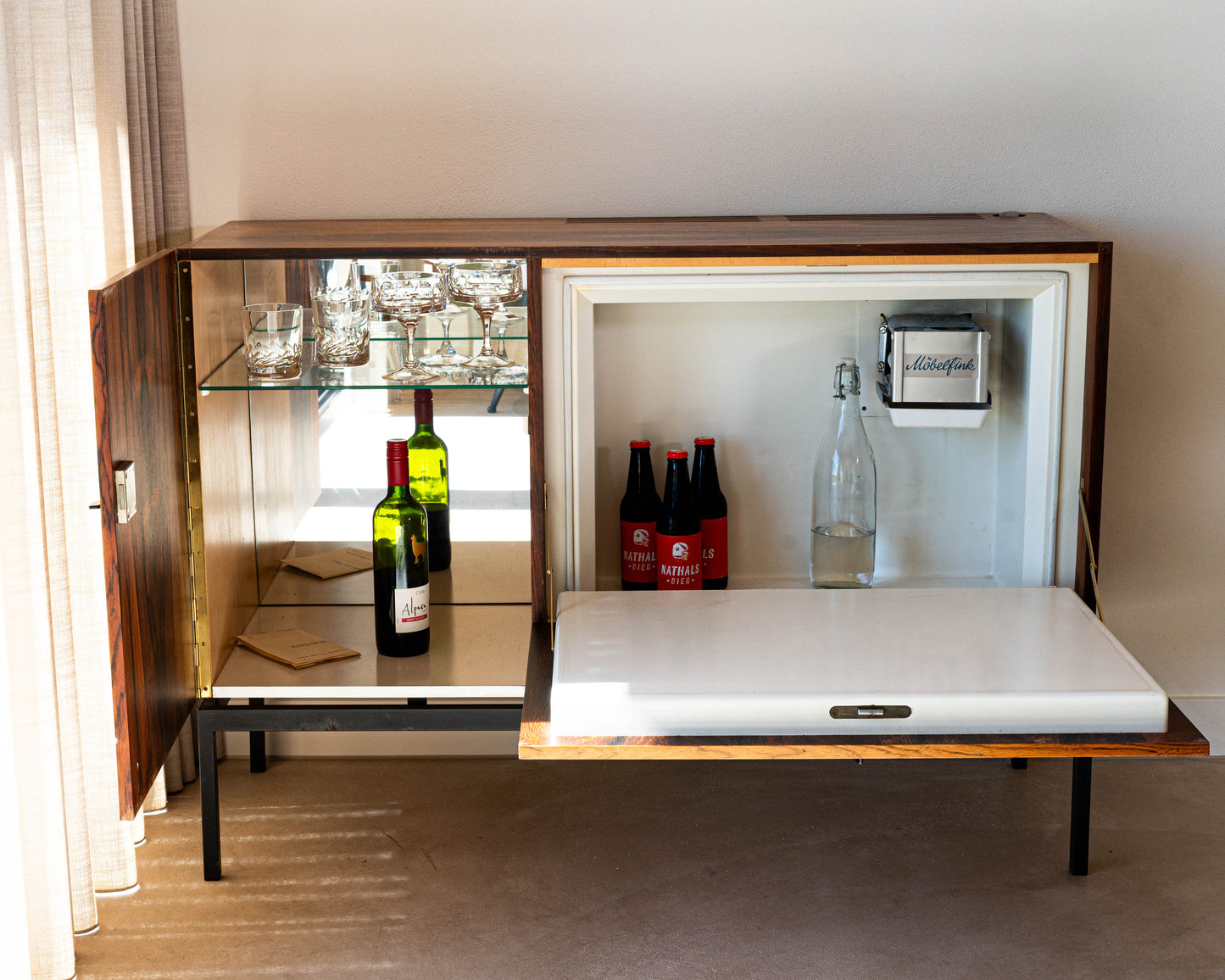 Vintage sideboard, dressoir koelkast