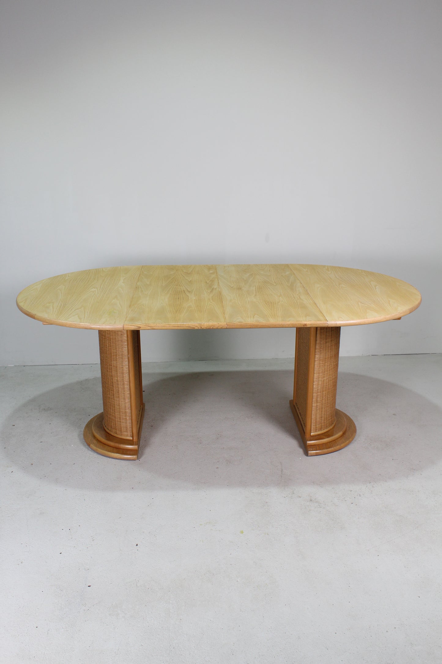 Vintage uitschuifbare eettafel eiken, rotan