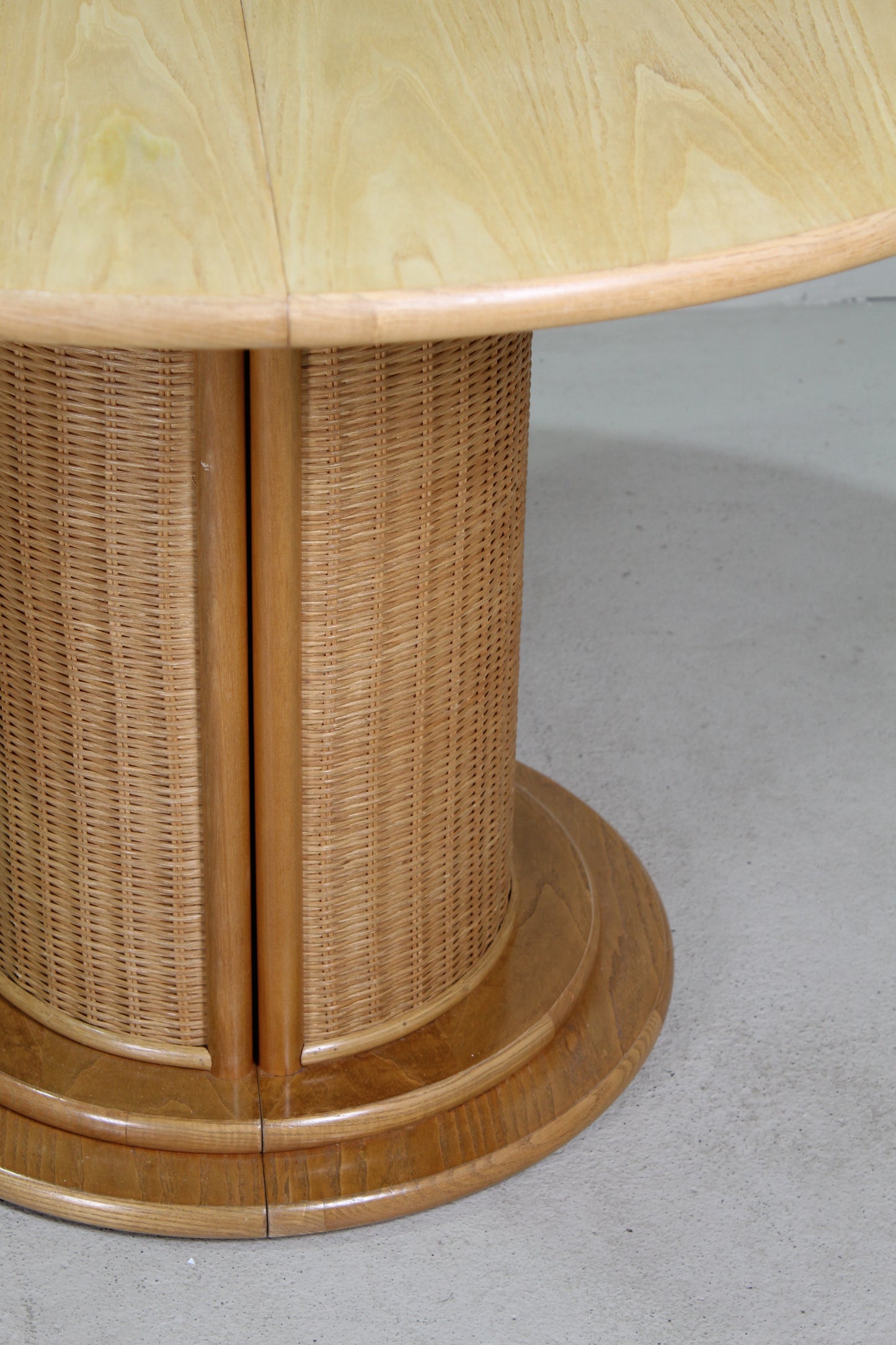 Vintage uitschuifbare eettafel eiken, rotan