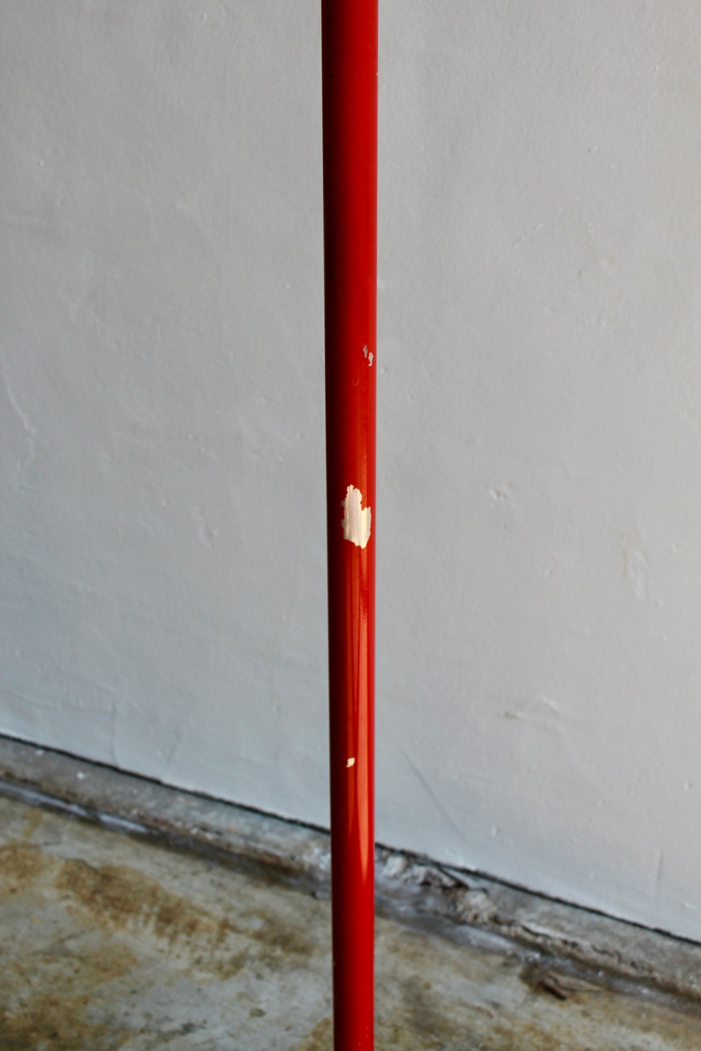 Vintage rode vloerlamp