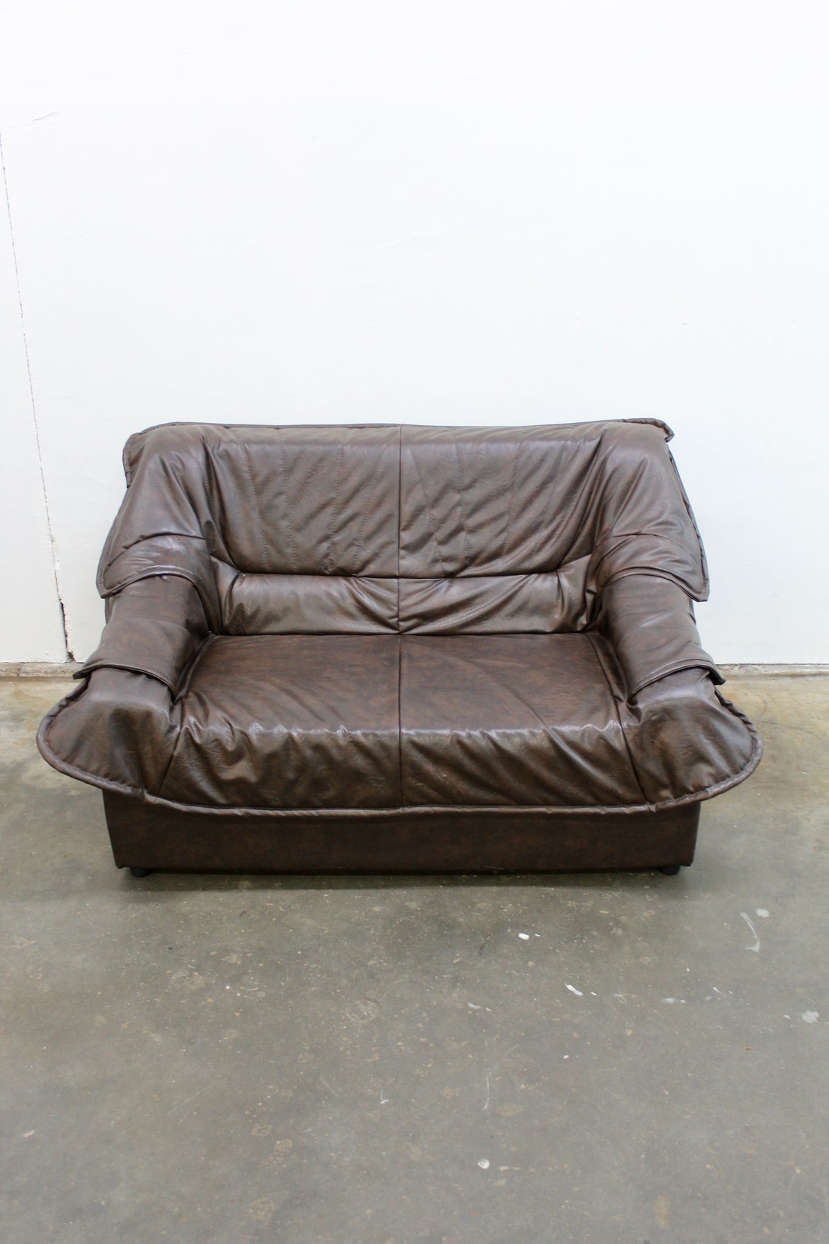 Jaren '70 bruine 2-zits bank, love seat