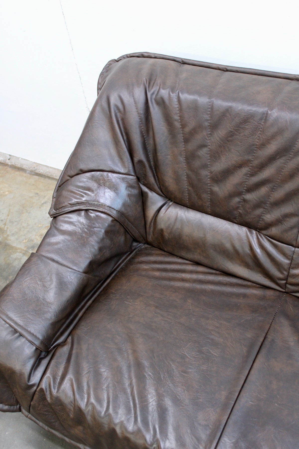 Jaren '70 bruine 2-zits bank, love seat