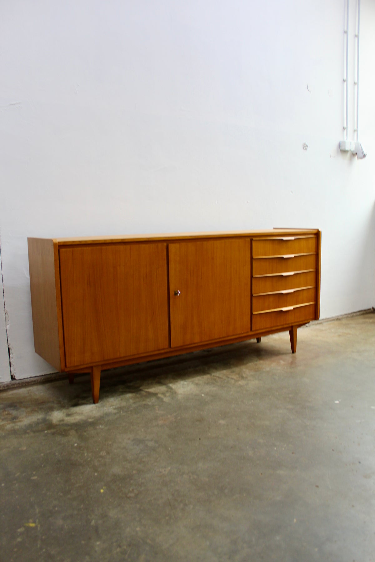 Jaren '60 dressoir, sideboard, licht hout