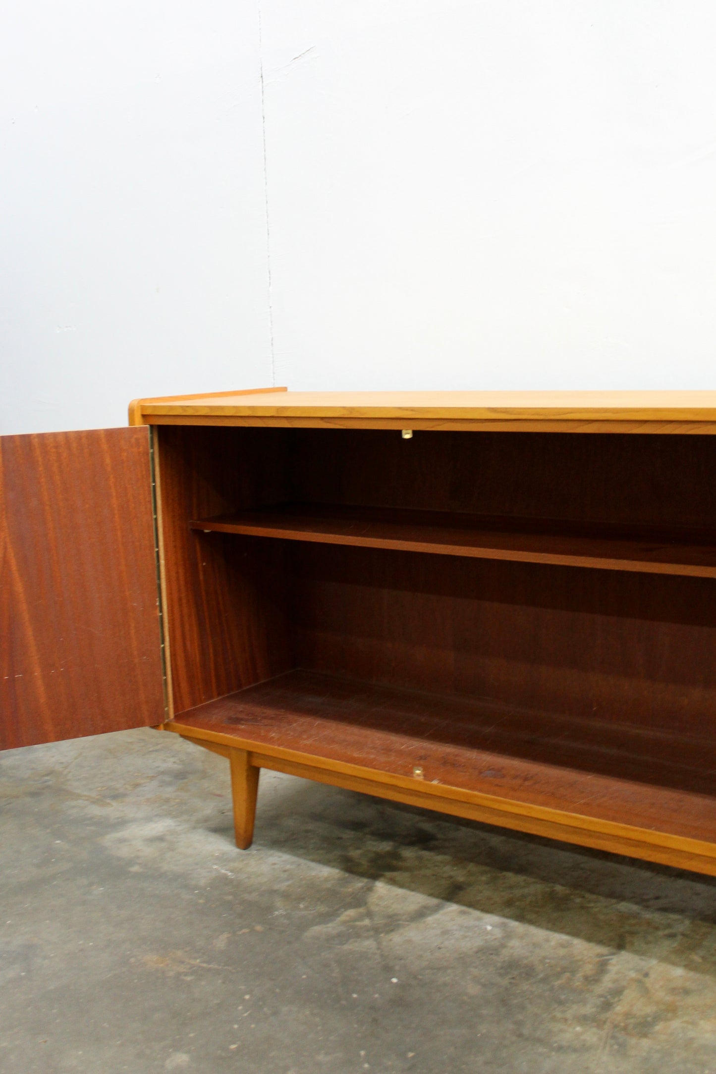 Jaren '60 dressoir, sideboard, licht hout