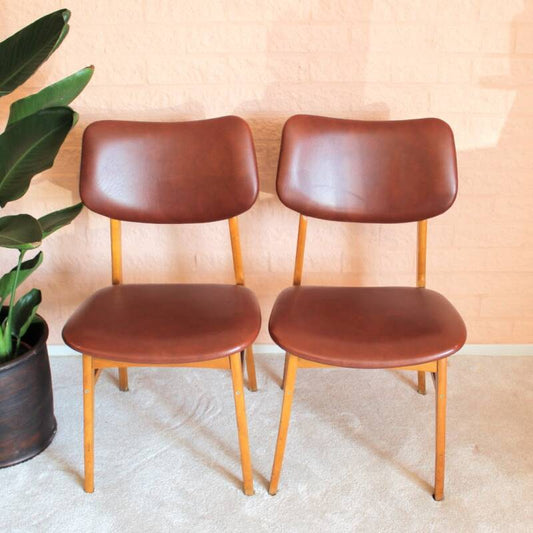 Set vintage stoelen