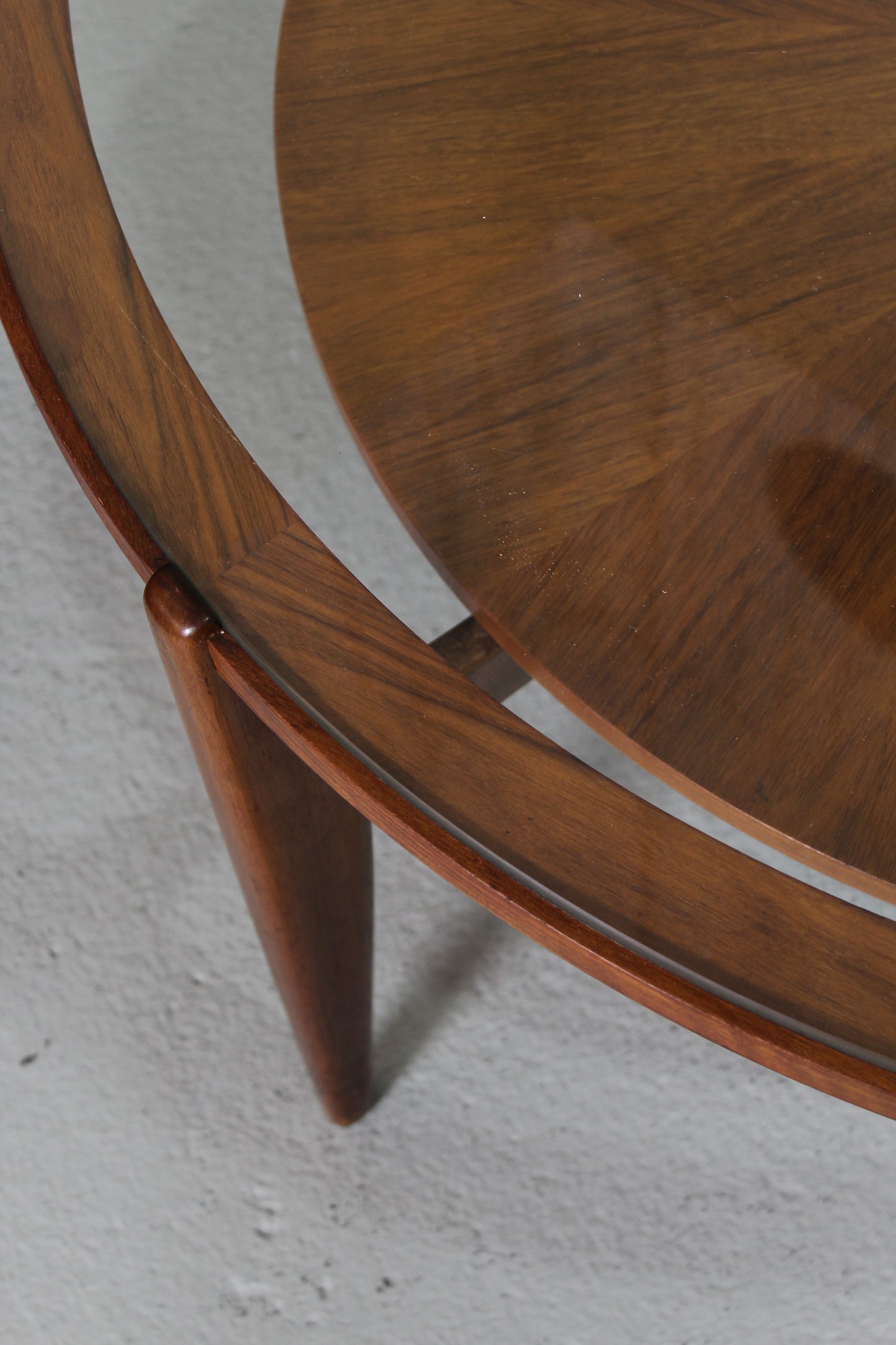 Vintage ronde salontafel - jaren '60, hout glas