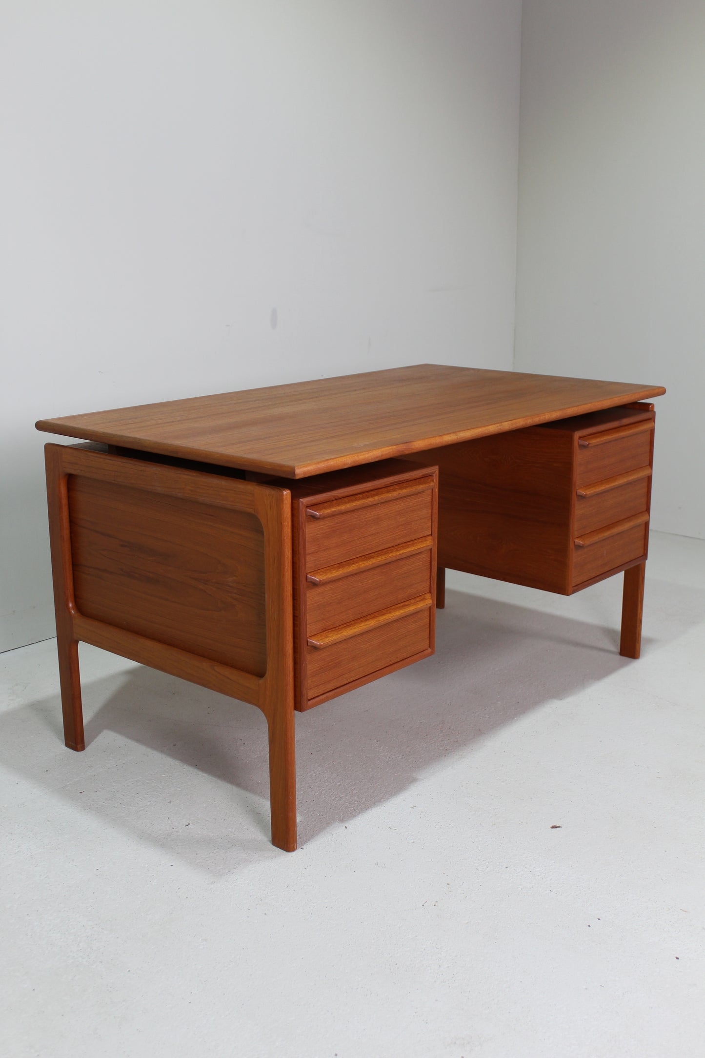 Vintage Deens Design bureau - GV Møbler, jaren '60