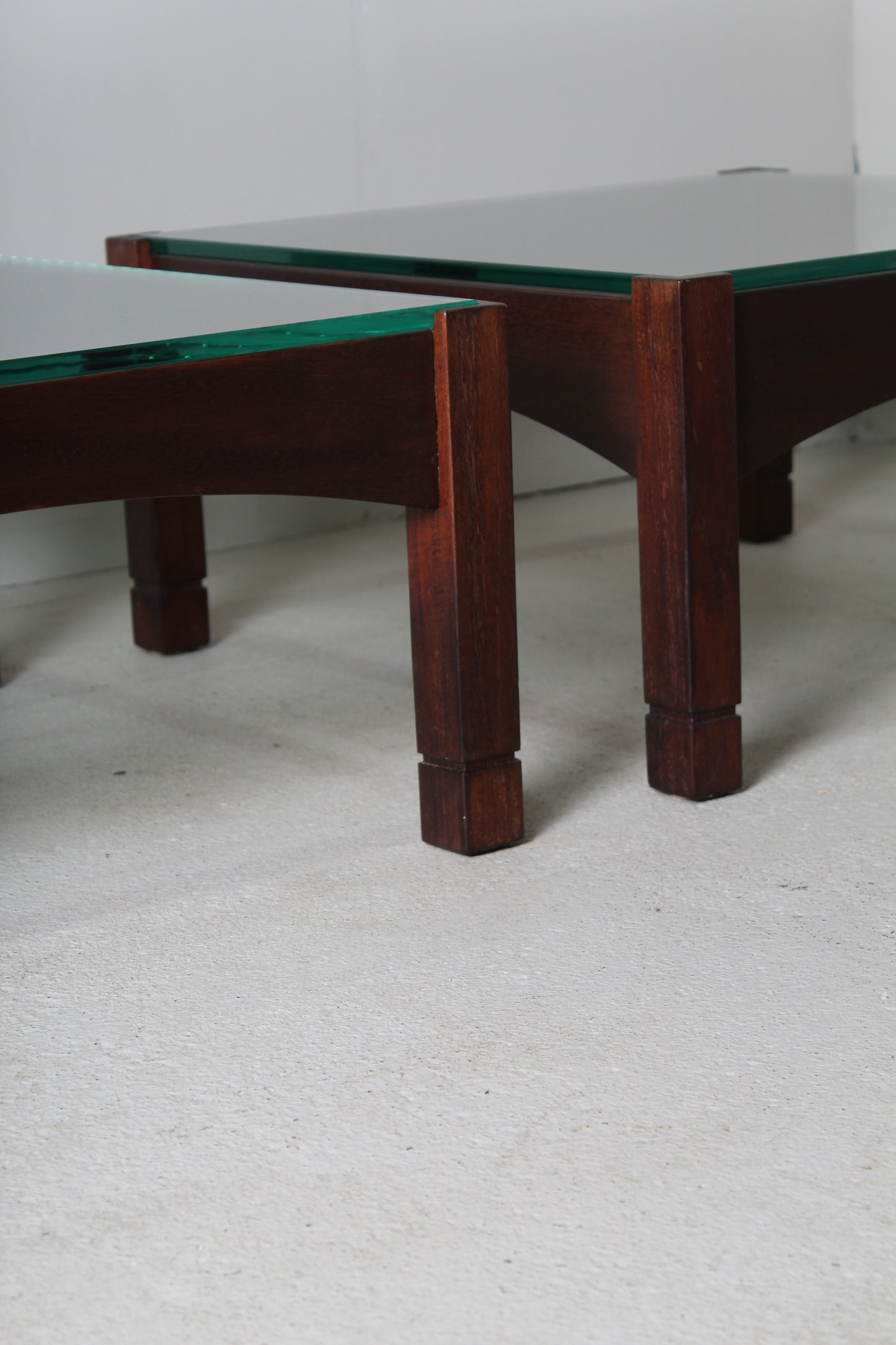 Vintage set fauteuil + bijzettafel uit 1975