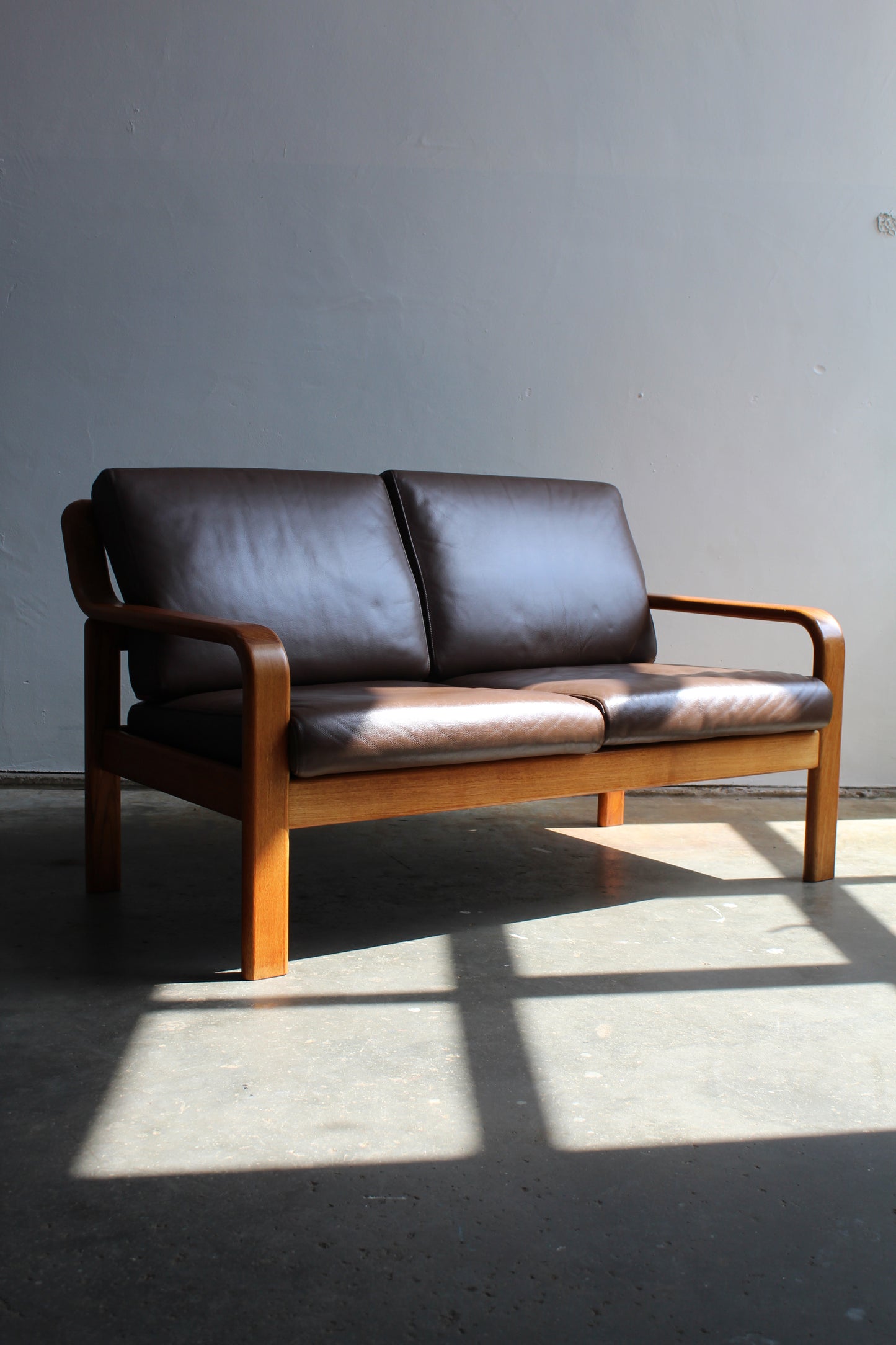 Mid century 2-zits bank L. Olsen & Søn Møbelfabrik