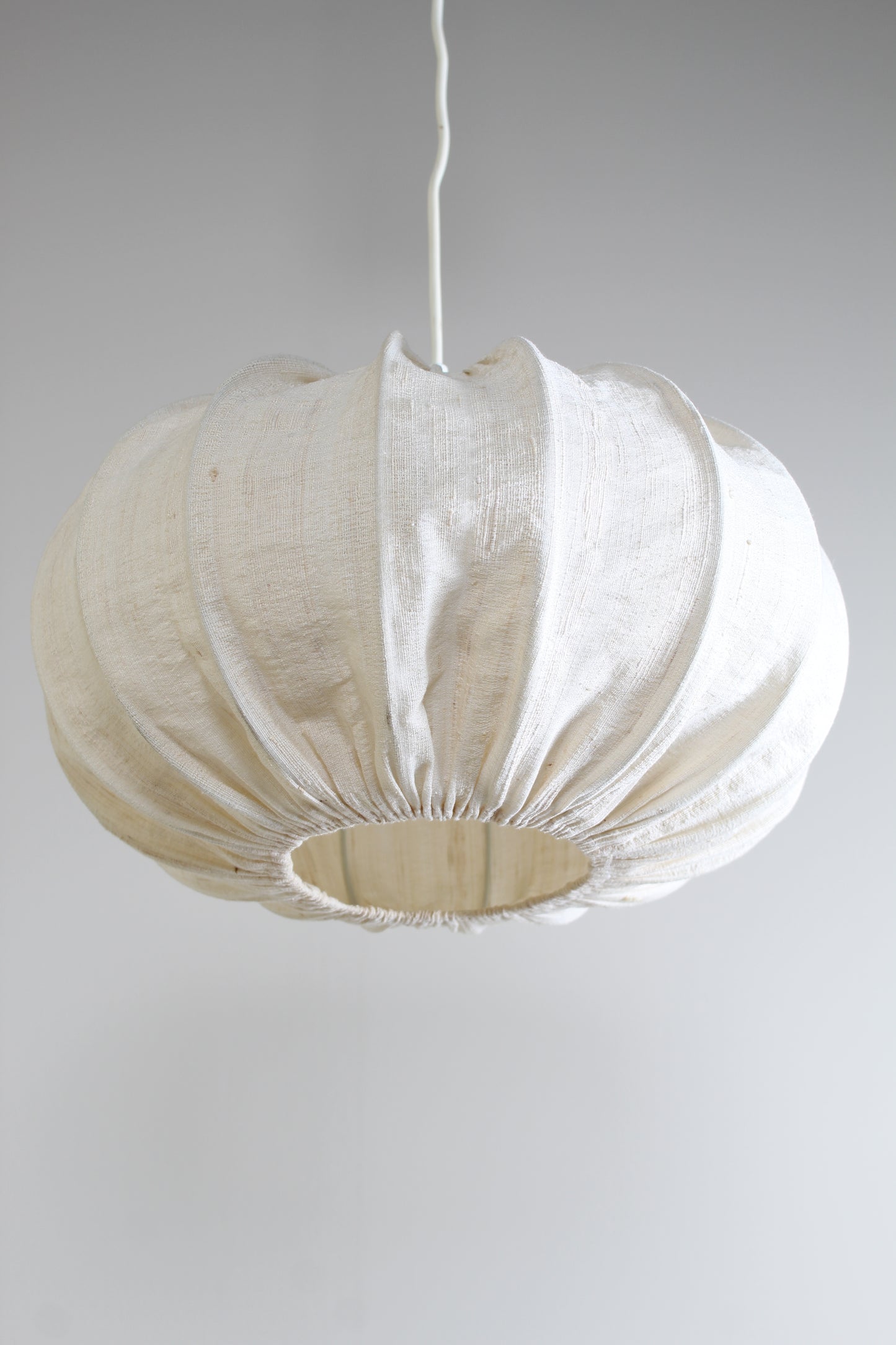 Vintage Cocoon Pendelleuchte - creme, 70er