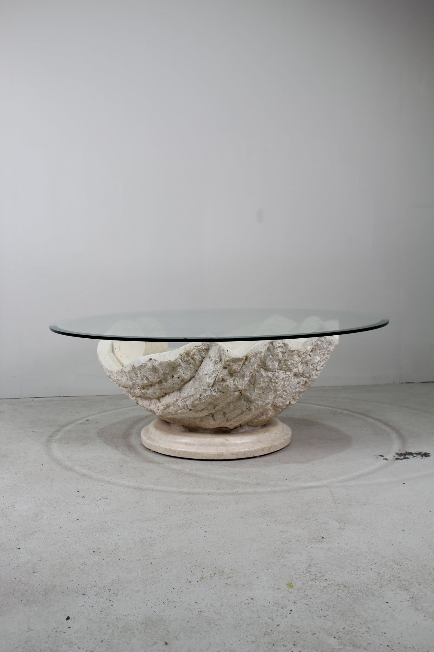 Vintage schelpsalontafel Magnussen Ponte