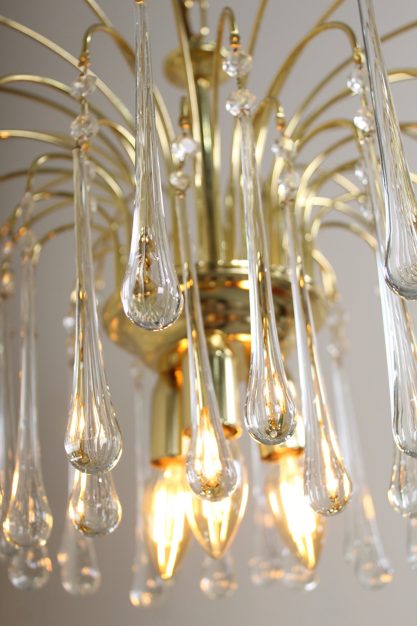 Vintage teardrop lamp transparant