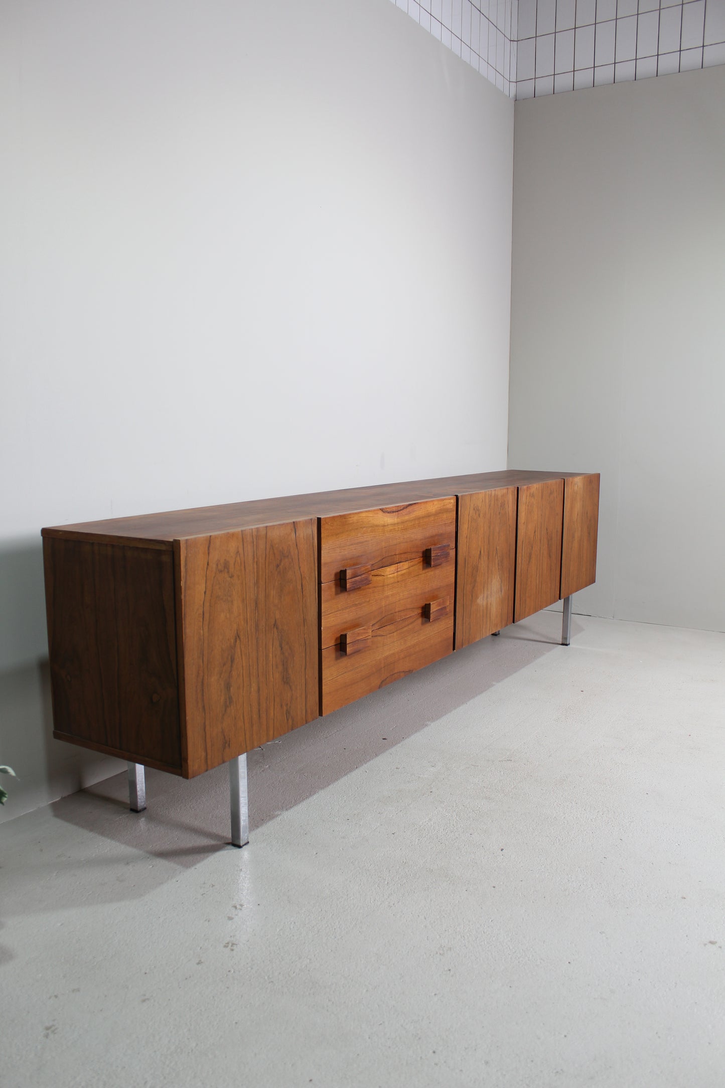 Mid century dressoir, sideboard palissander