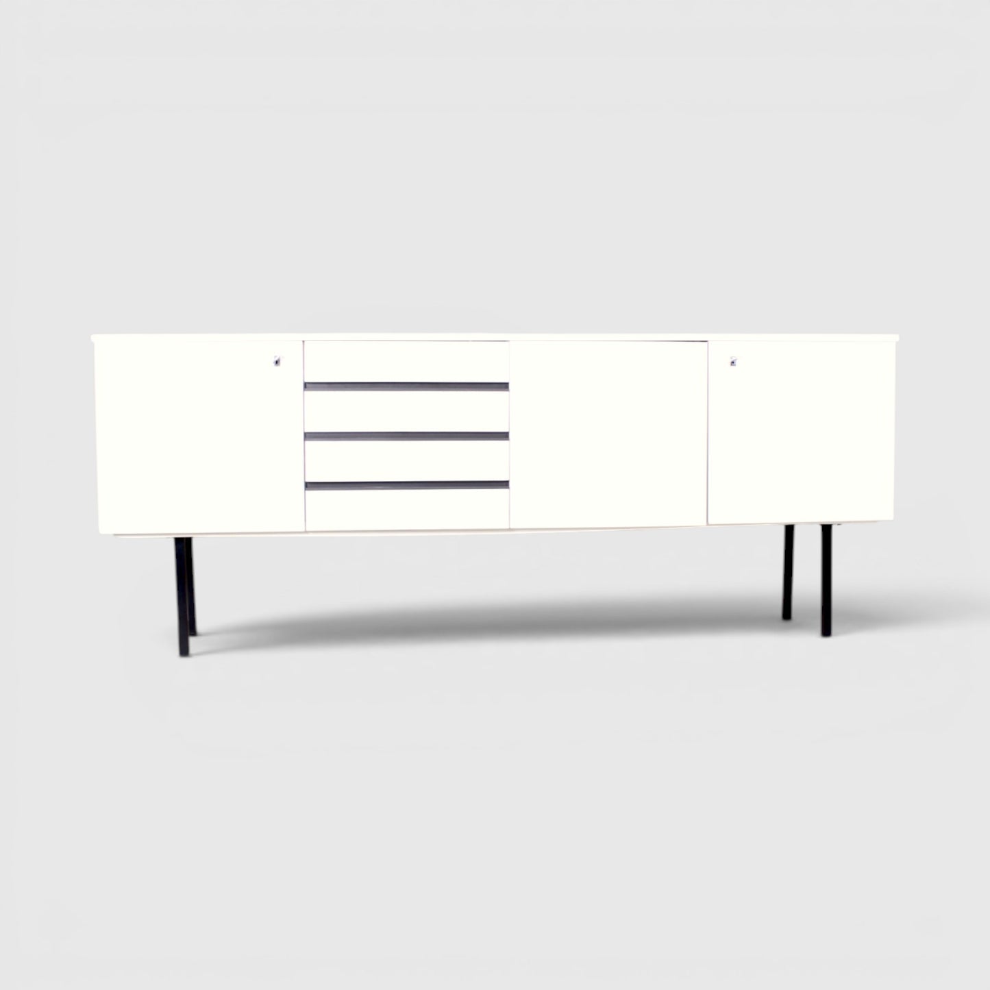 Vintage sideboard wit jaren '70