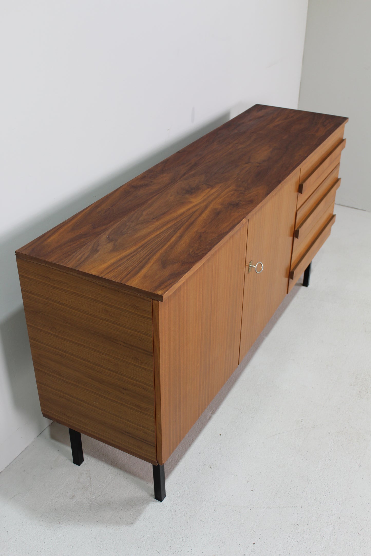 Vintage dressoir, sideboard - jaren '60