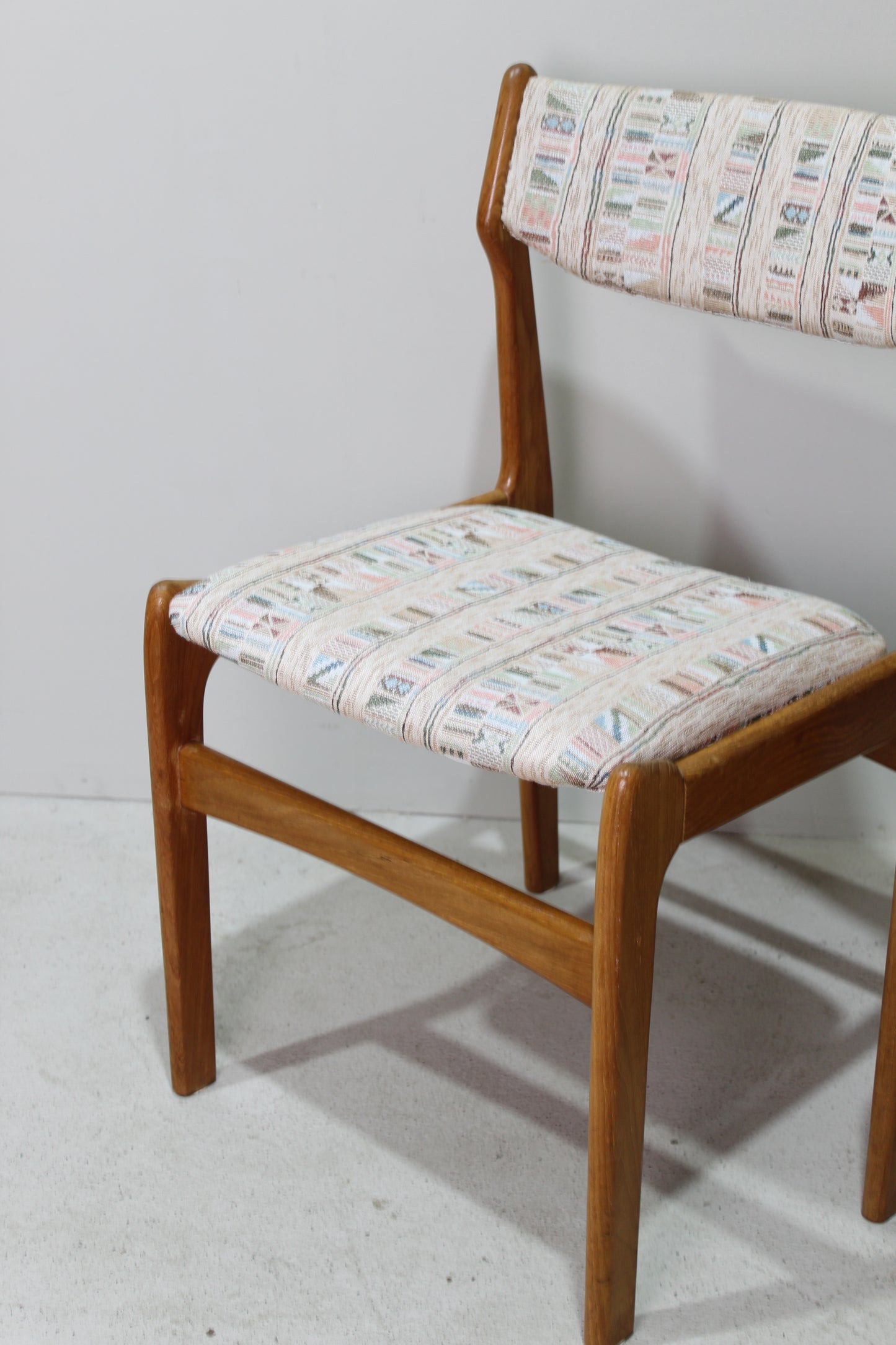 2x Deens design eetkamerstoelen Erik Buch