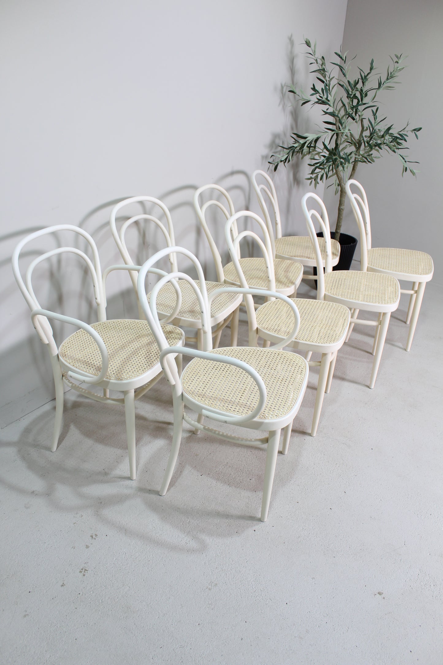 8x vintage design Thonet stoelen webbing