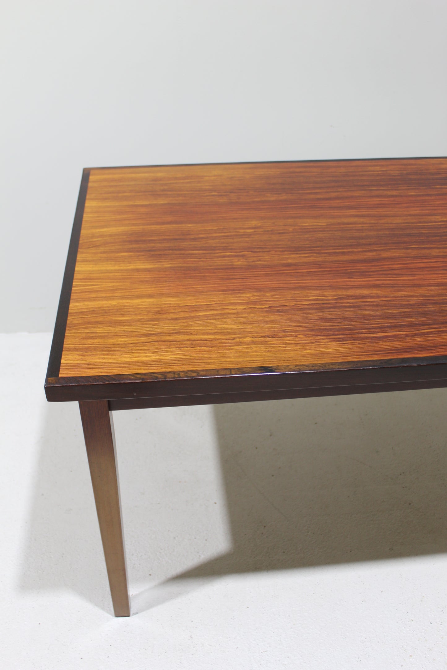 Vintage uitschuifbare eettafel - palissanderhout jaren '60
