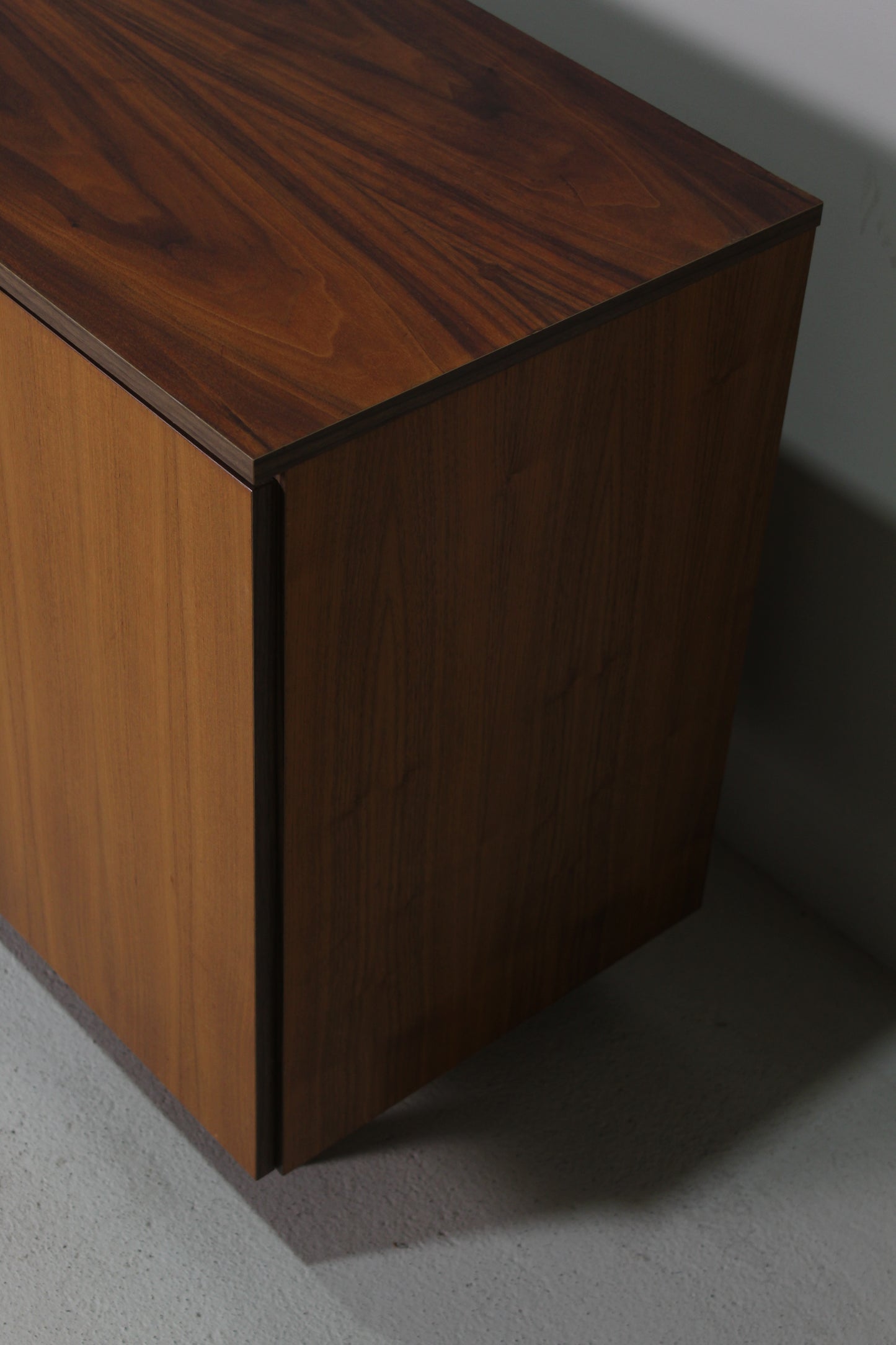 Vintage dressoir uit de jaren '60/'70