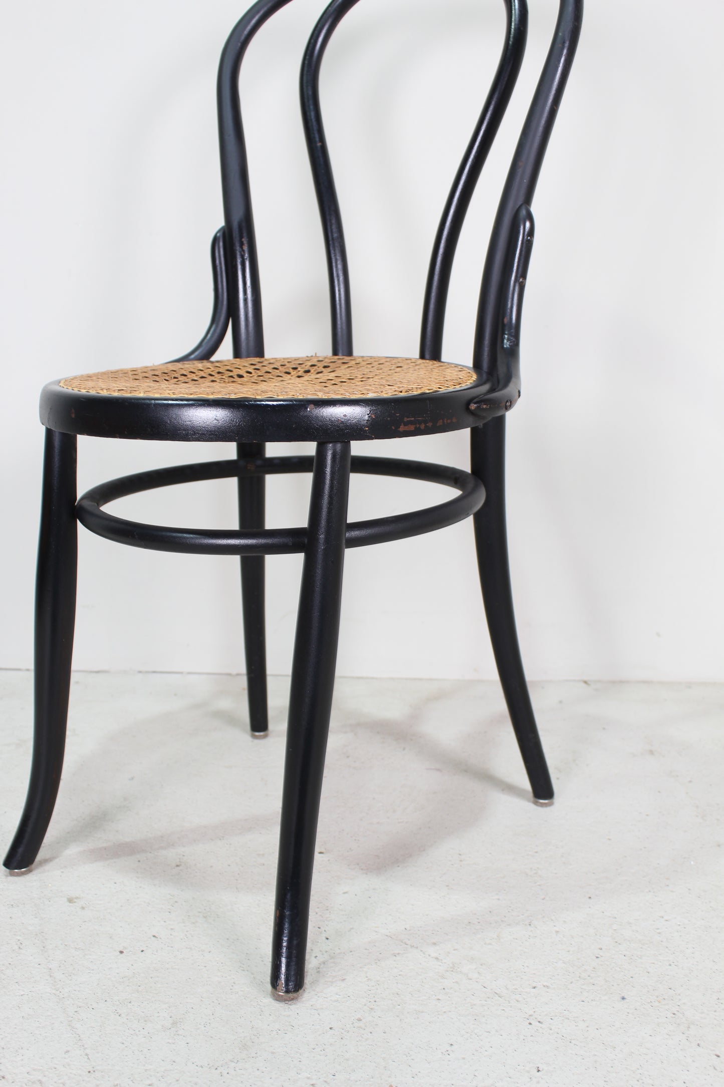 Antieke Thonet bistrostoel No.14 jaren '20/'30 zwart