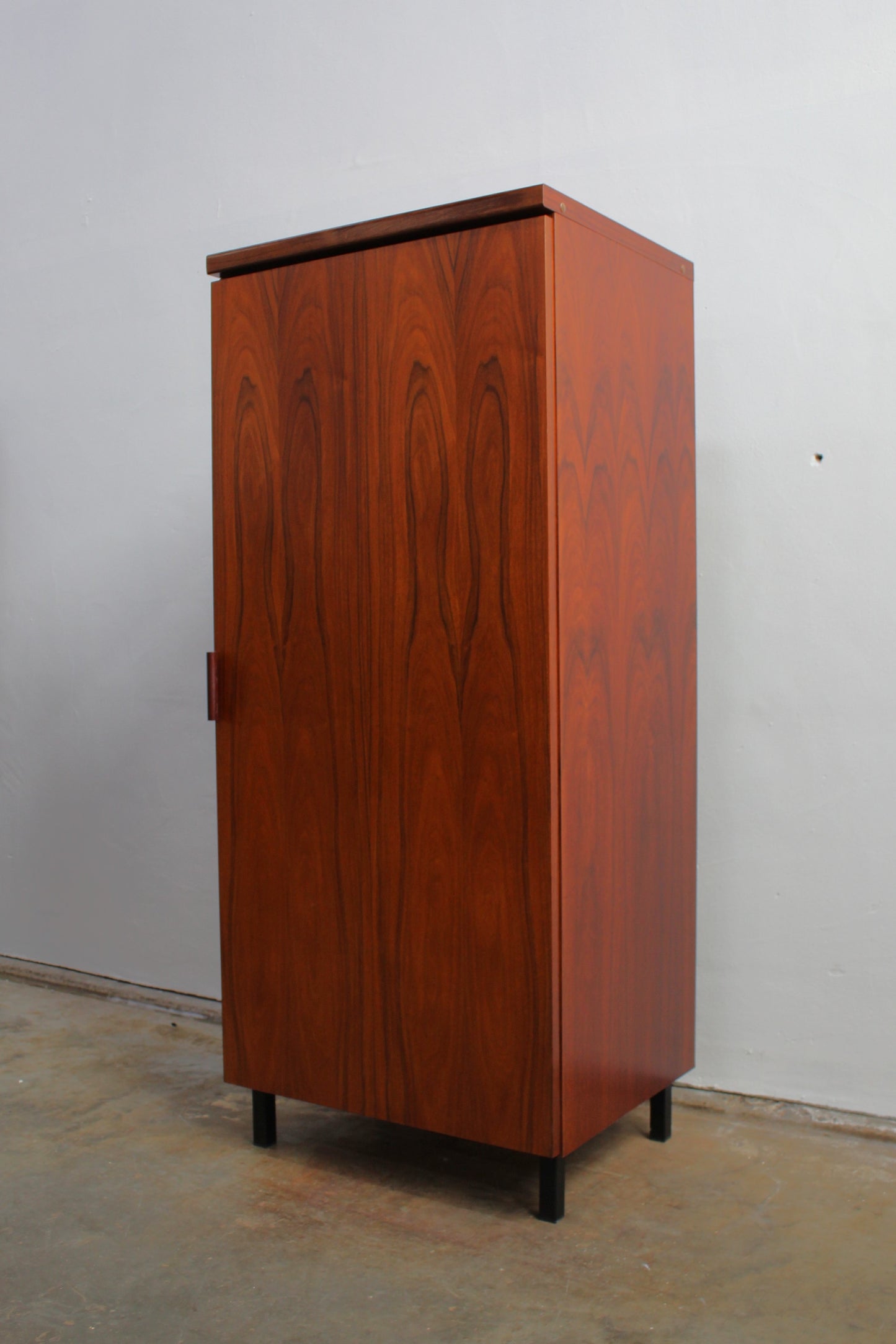 Vintage smalle kast pallisander