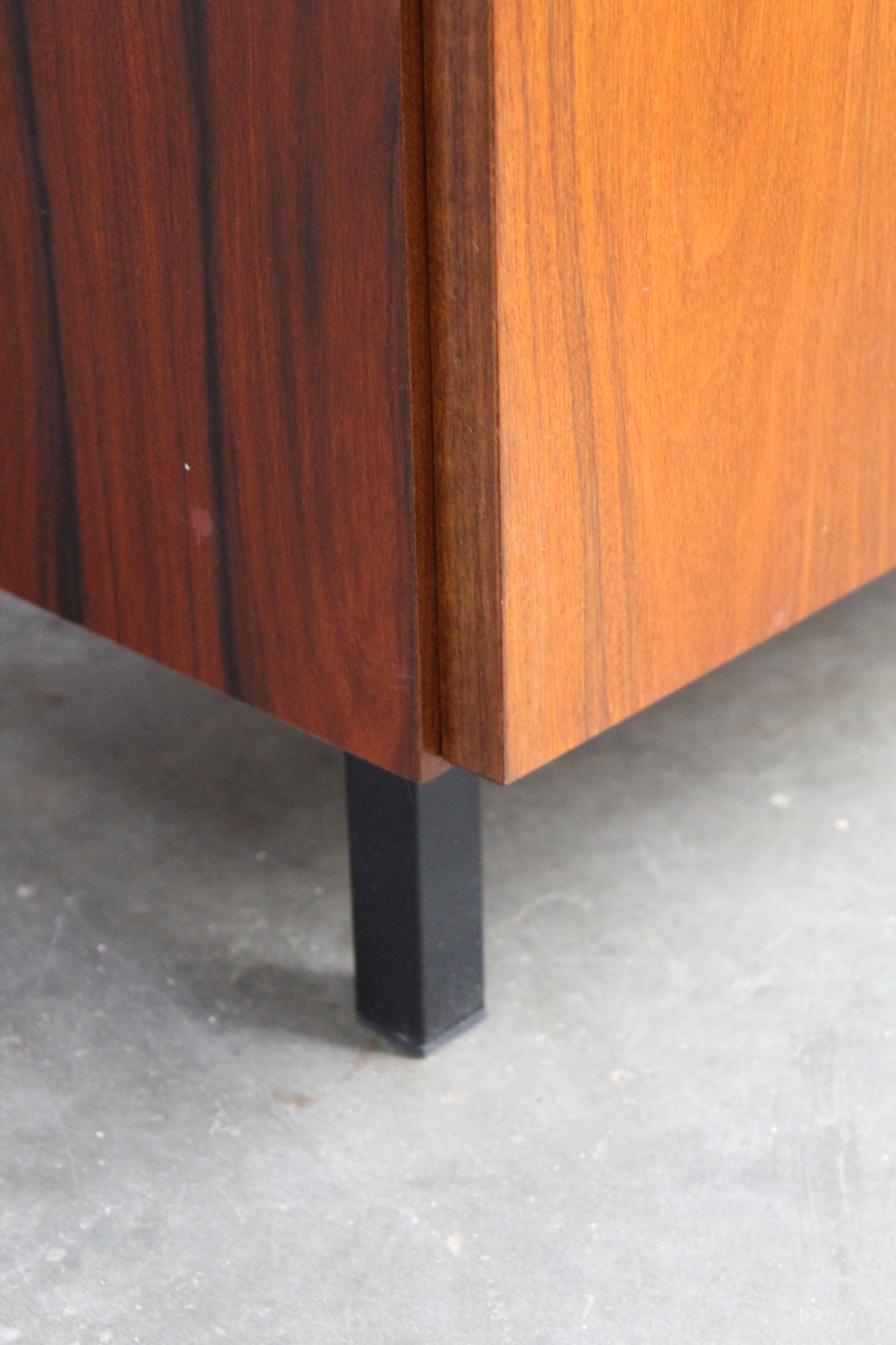 Vintage smalle kast pallisander