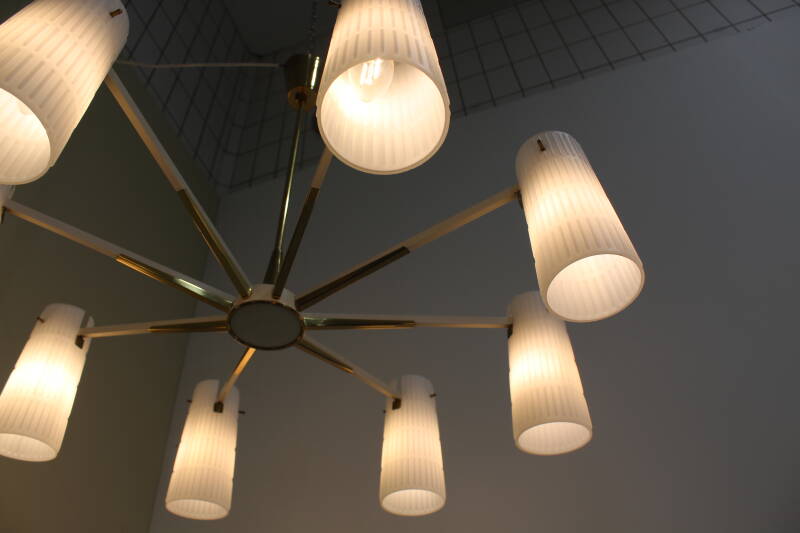 Vintage brass pendant lamp 8-arms | 01019