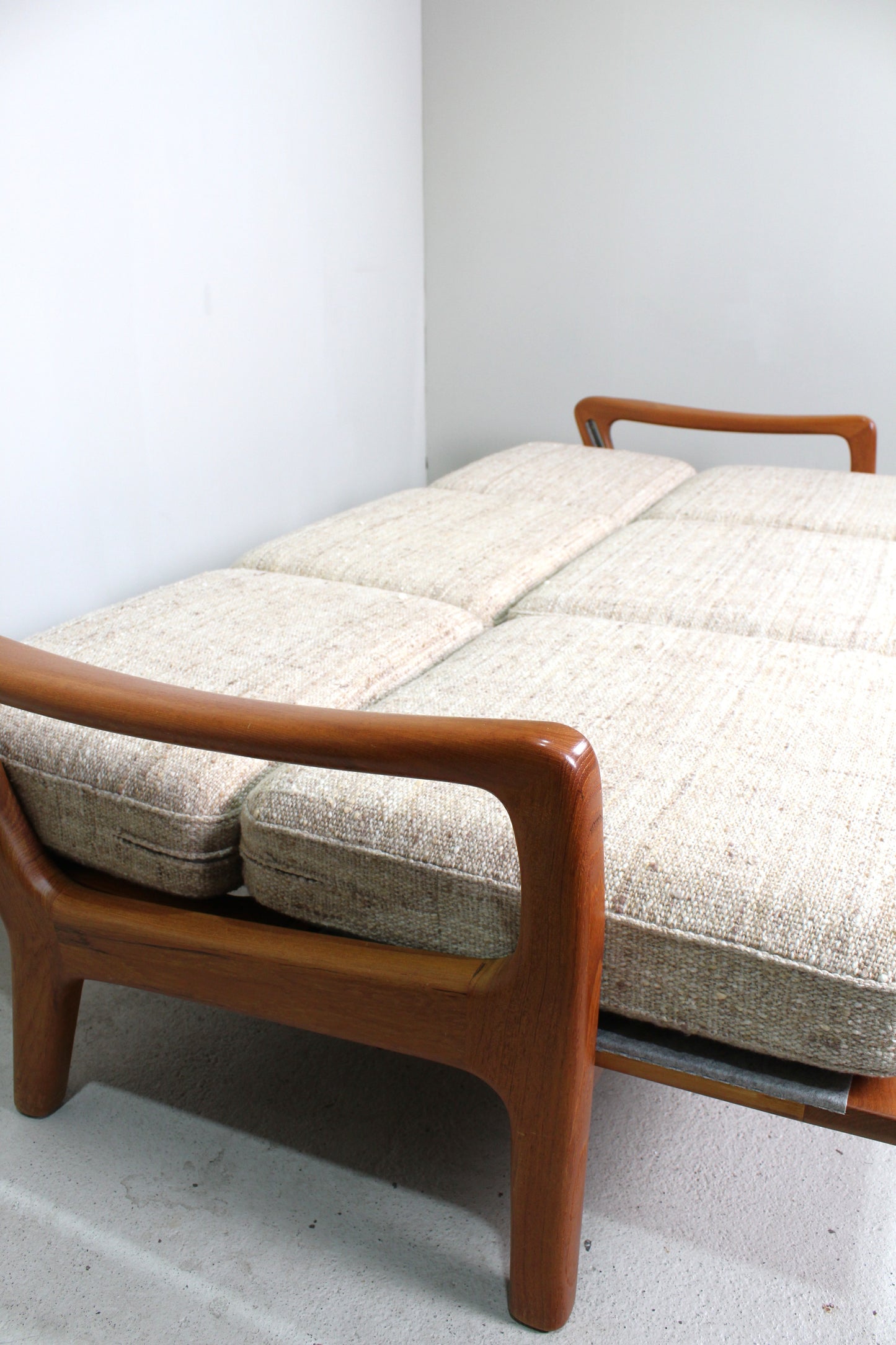 Vintage design (slaap-) bank Juul Kristensen