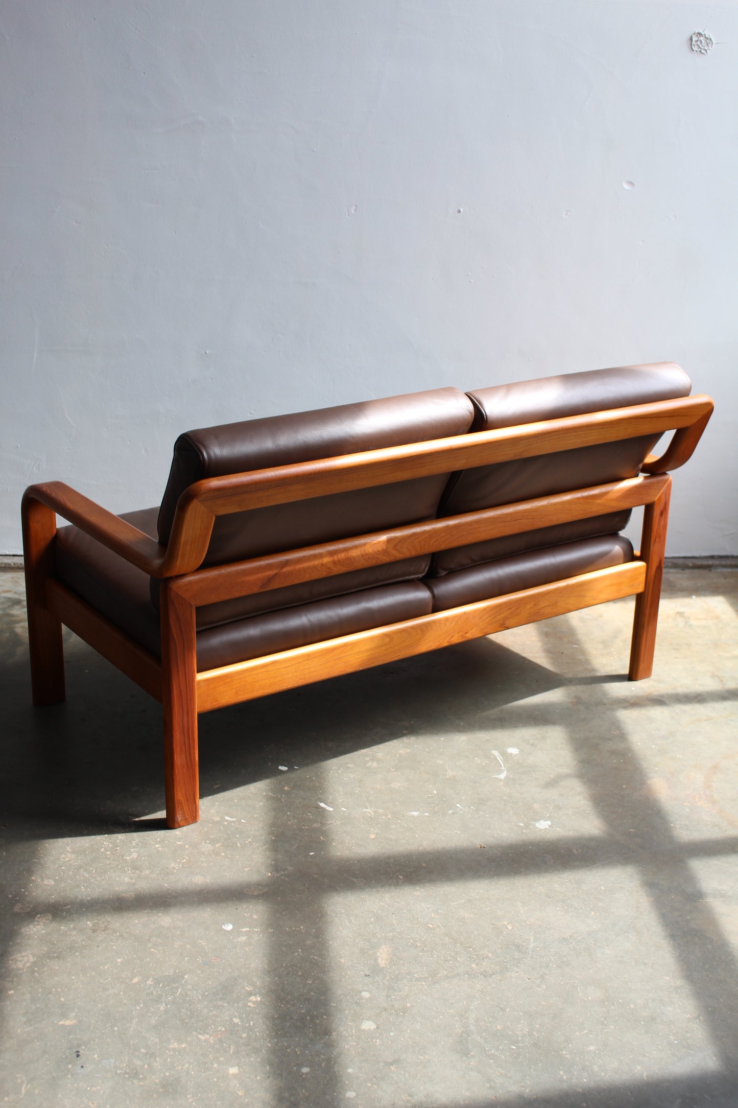Mid century 2-zits bank L. Olsen & Søn Møbelfabrik