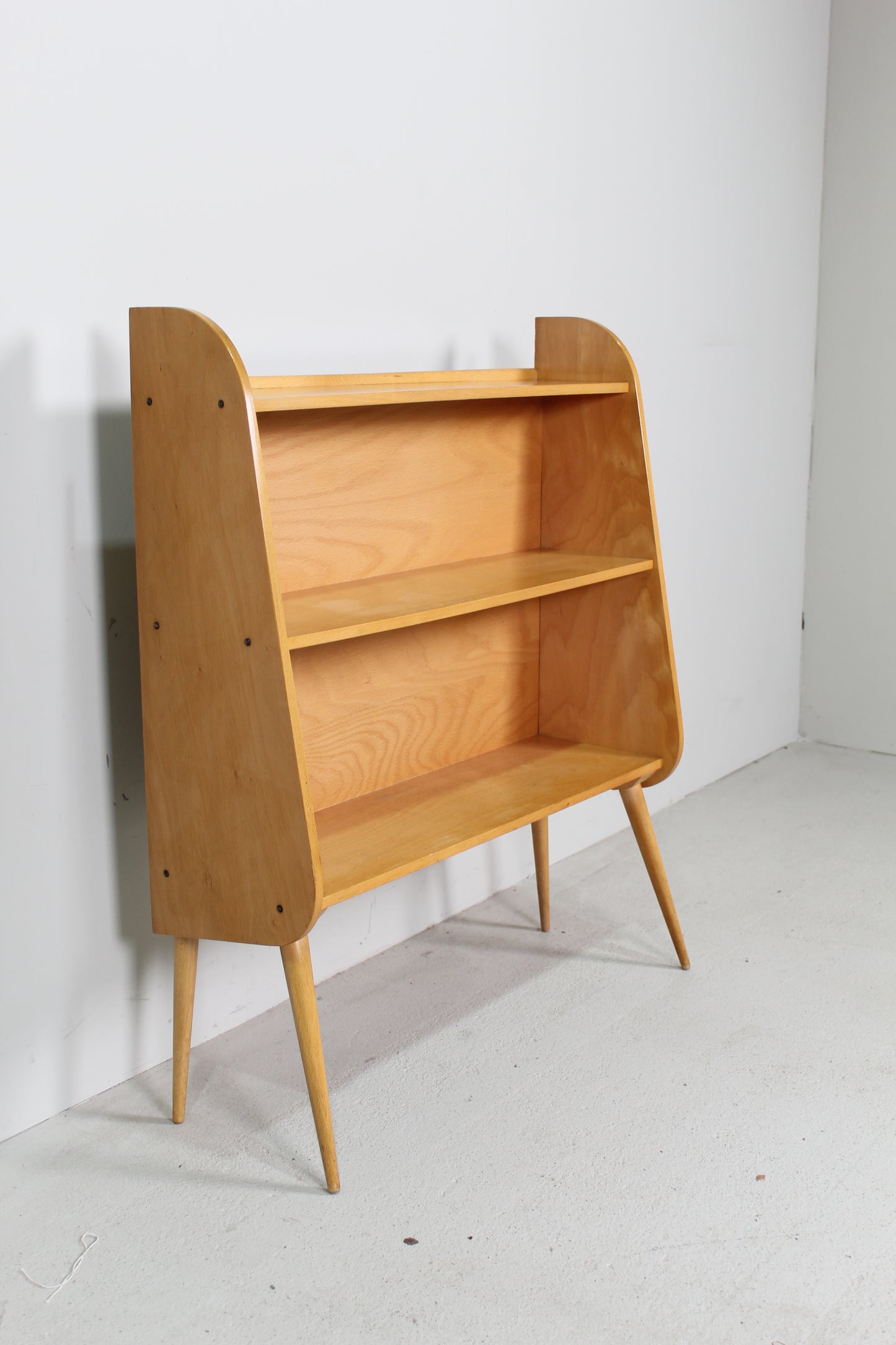 Vintage open kastje, boekenrek