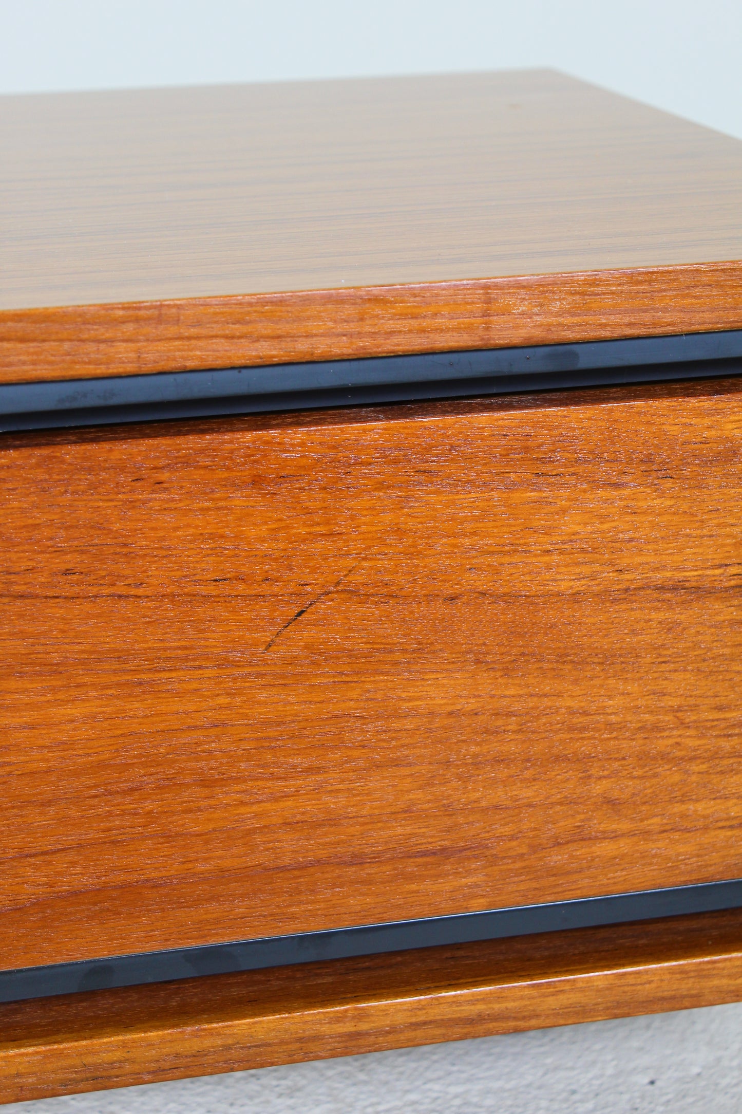 Vintage set zwevende kastjes