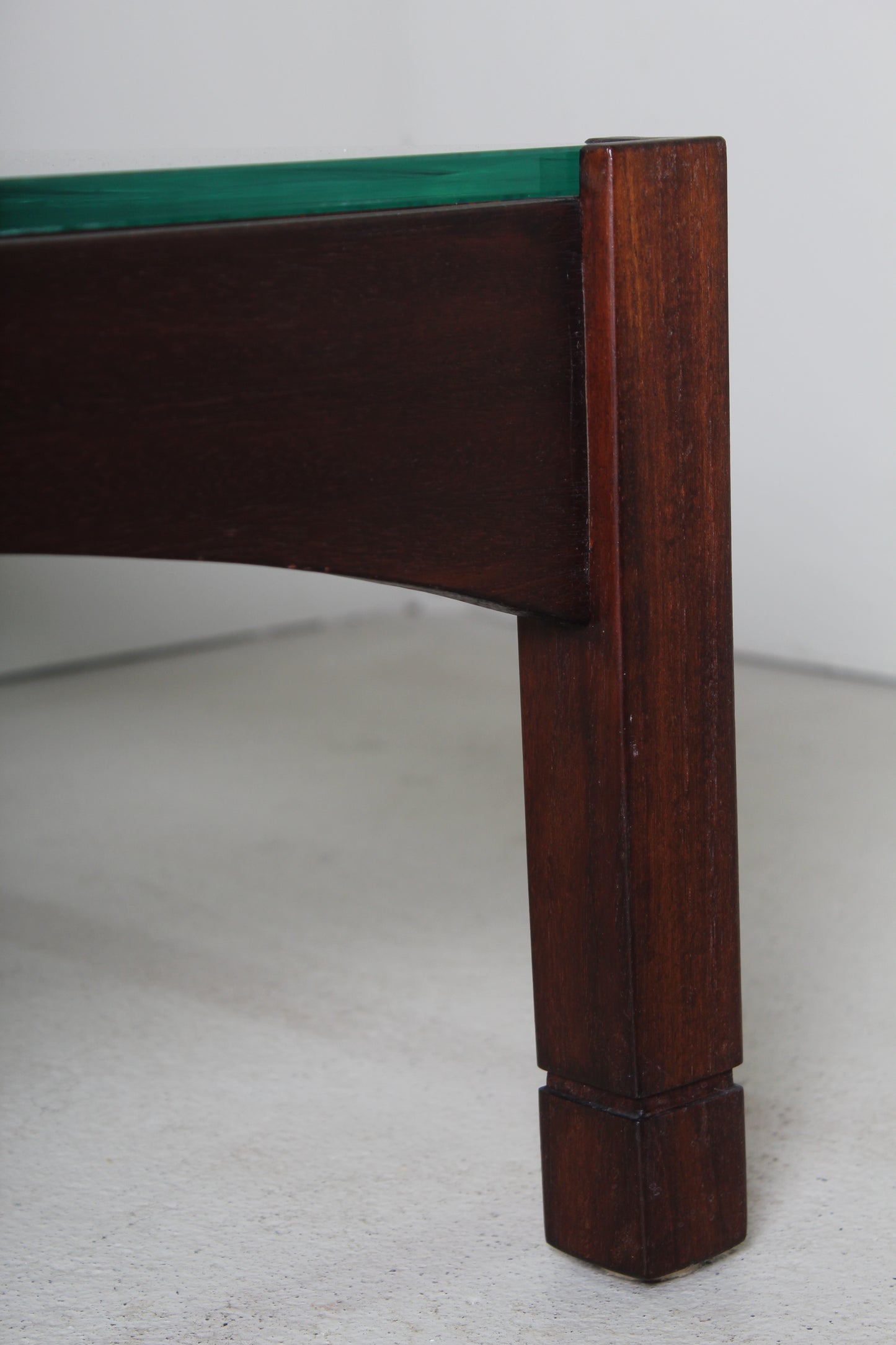 Vintage set fauteuil + bijzettafel uit 1975