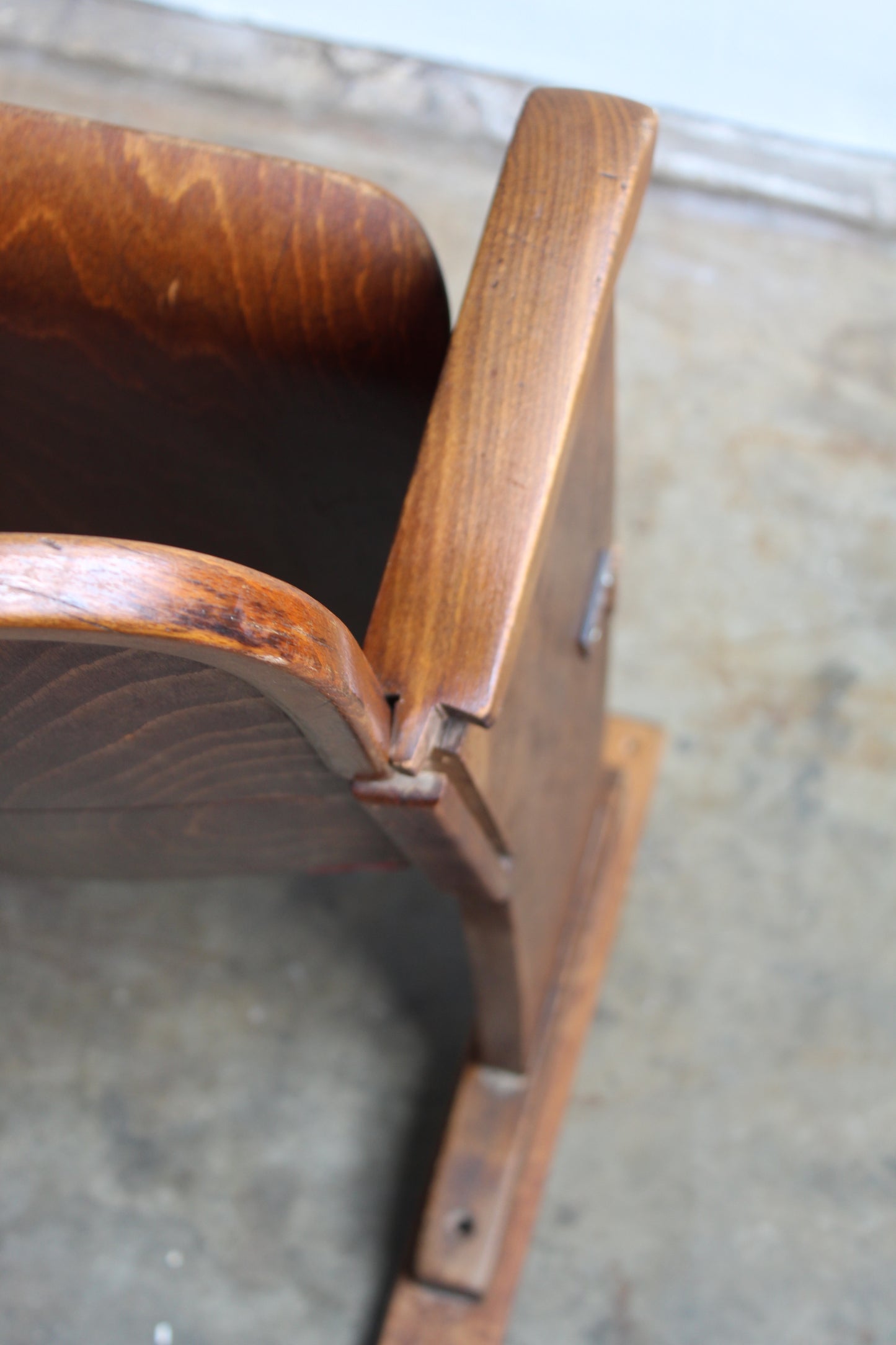 Mid century bioscoopbankje, stoelen
