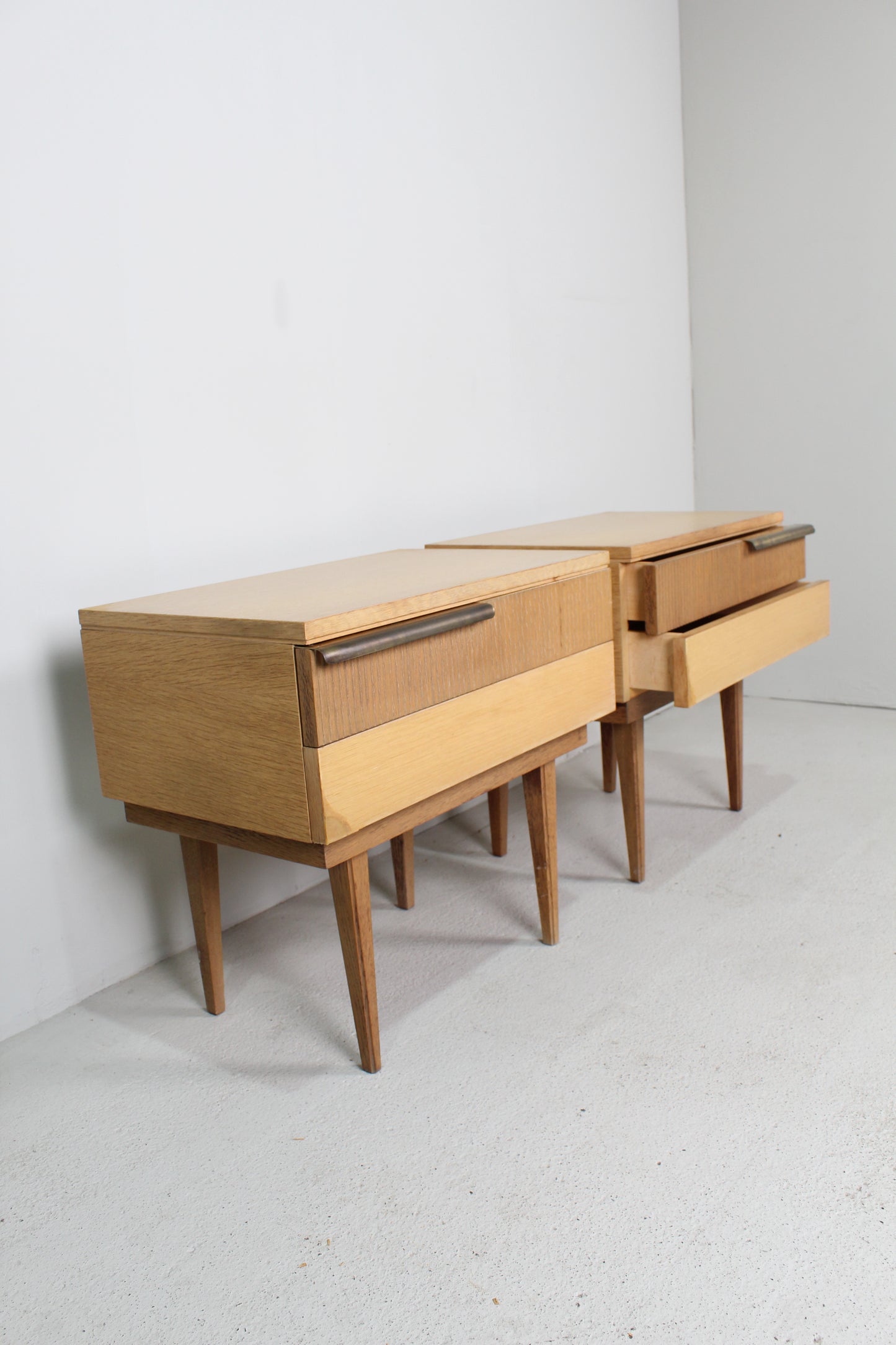 Vintage set nachtkastjes jaren '50