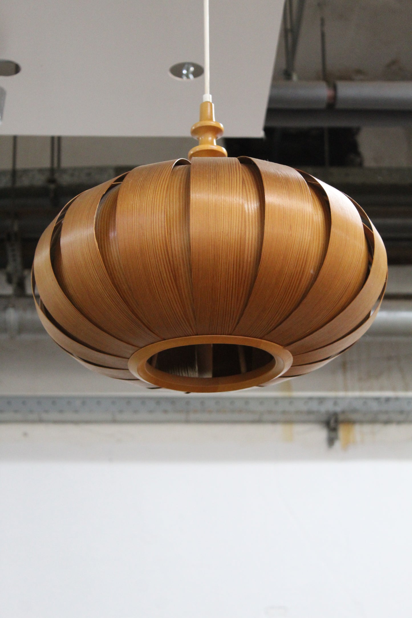 Mid century houten hanglamp