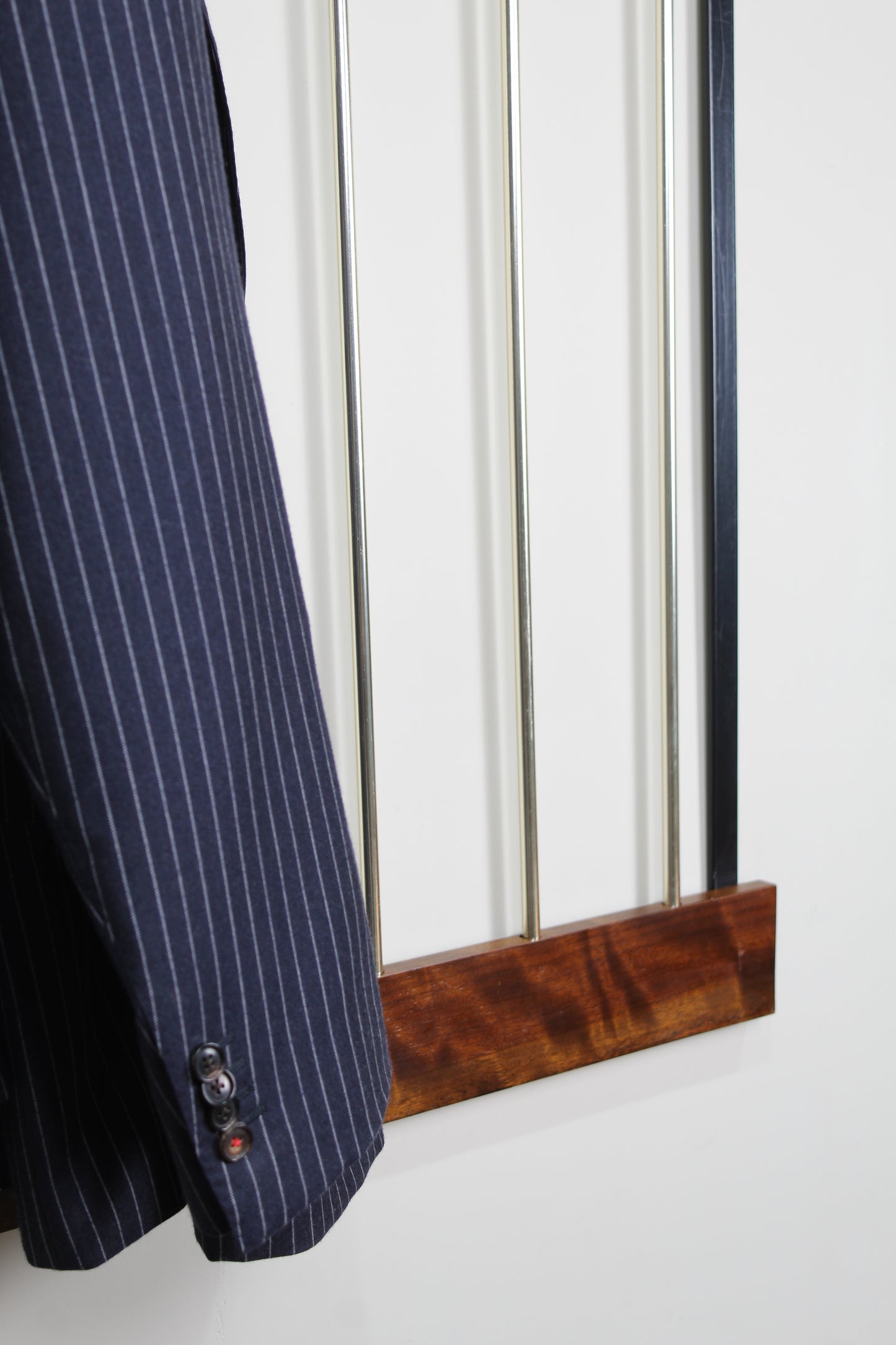 Garderobe aus der Mitte des Jahrhunderts, Kleiderständer