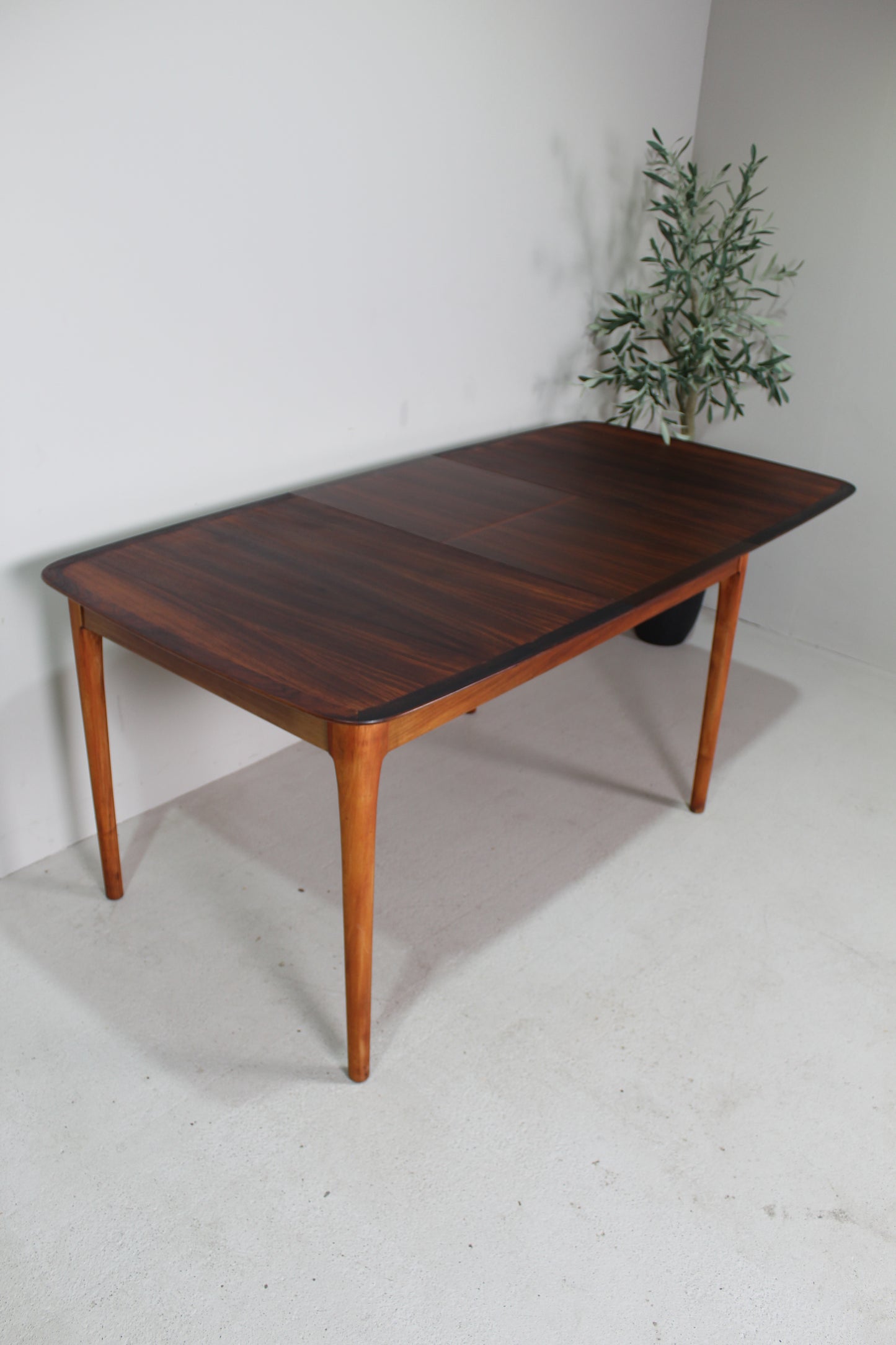 Vintage design uitschuifbare eettafel