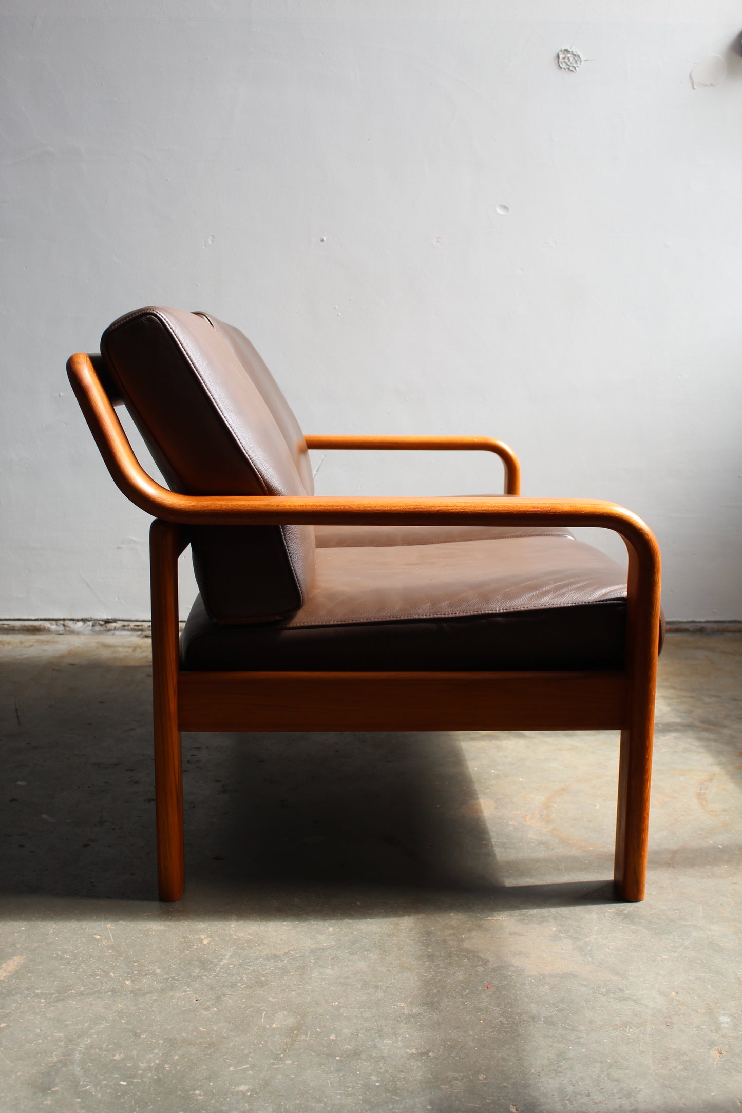 Mid century 2-zits bank L. Olsen & Søn Møbelfabrik