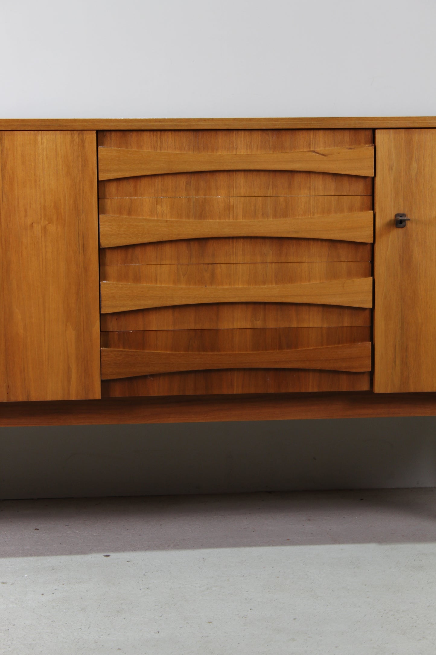 Vintage sideboard, dressoir jaren '60