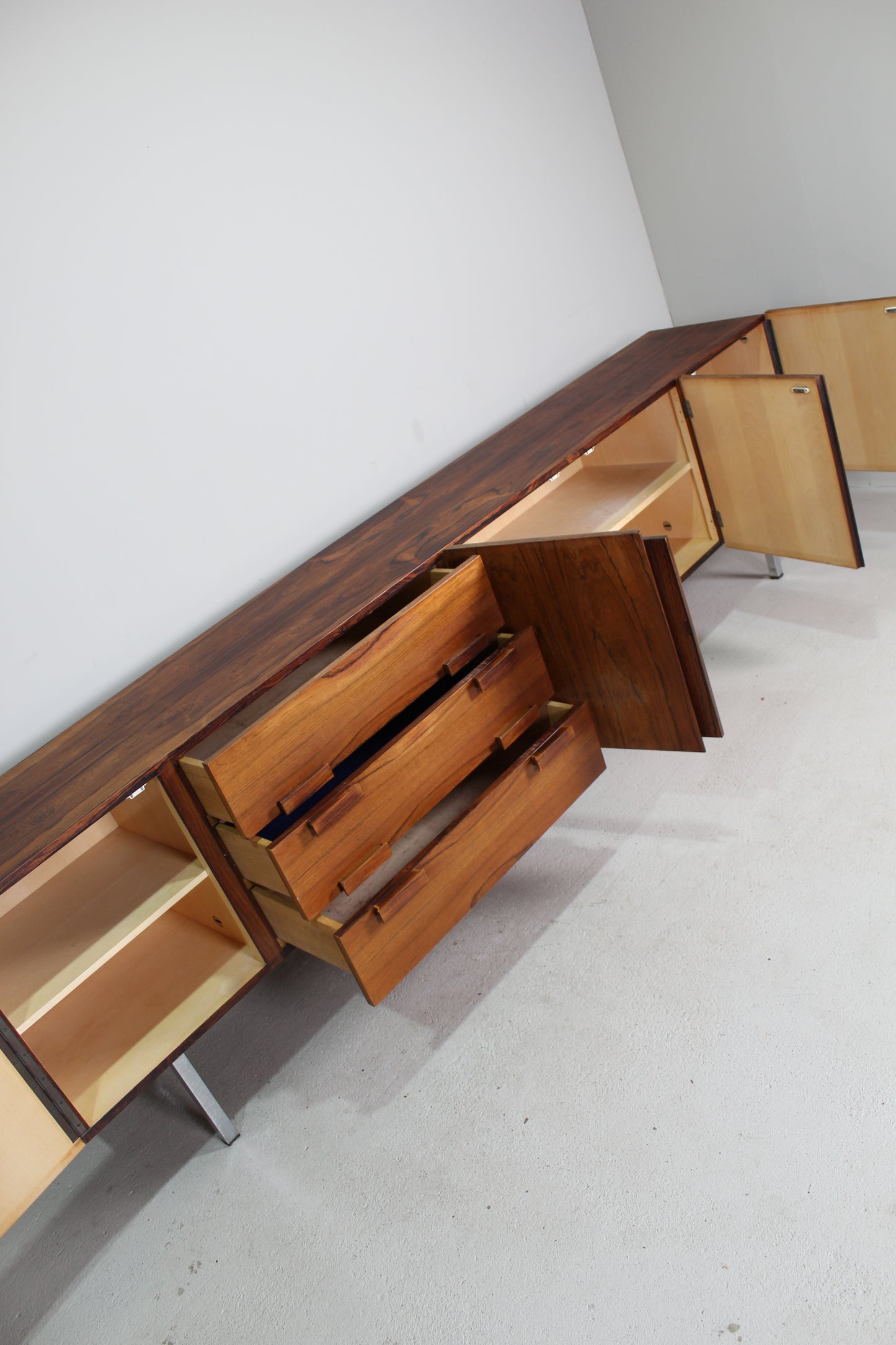 Mid century dressoir, sideboard palissander