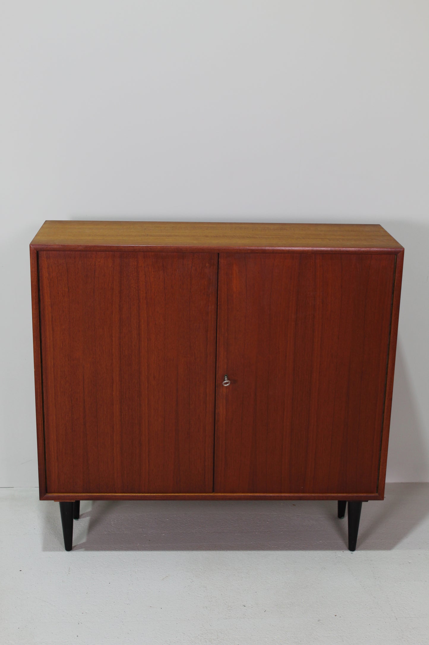 Vintage kast, highboard, spelletjeskast - jaren '60, teak