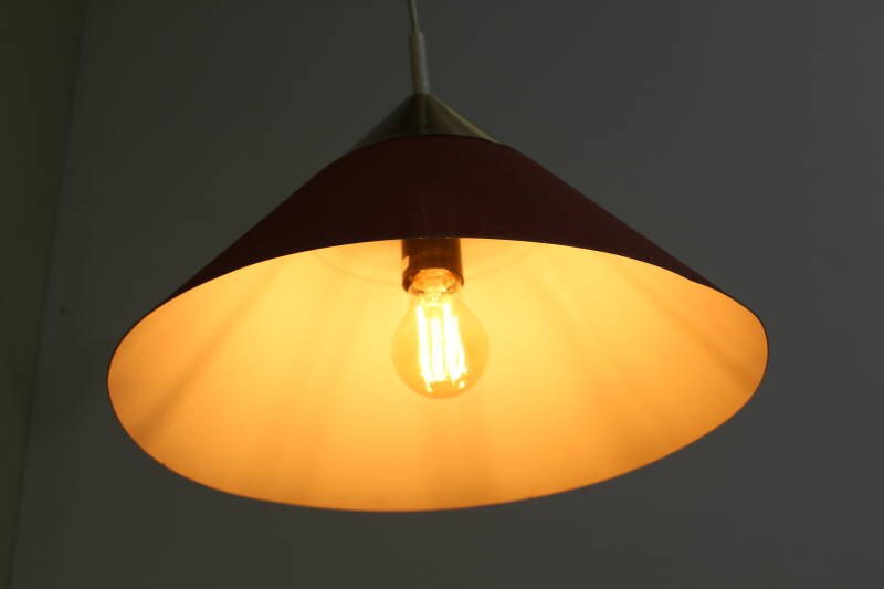 Vintage metalen hanglamp - Honsel Leuchten, jaren '70 rood, goud | 01172