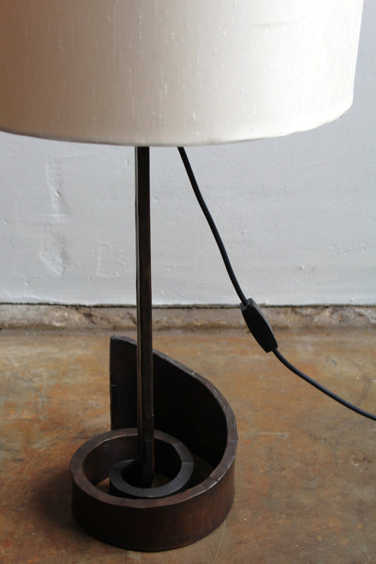 Vintage brutalistische tafellamp brons