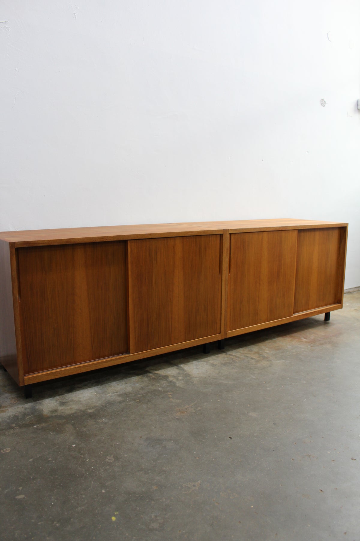 2x Vintage dressoir, kastje jaren '60