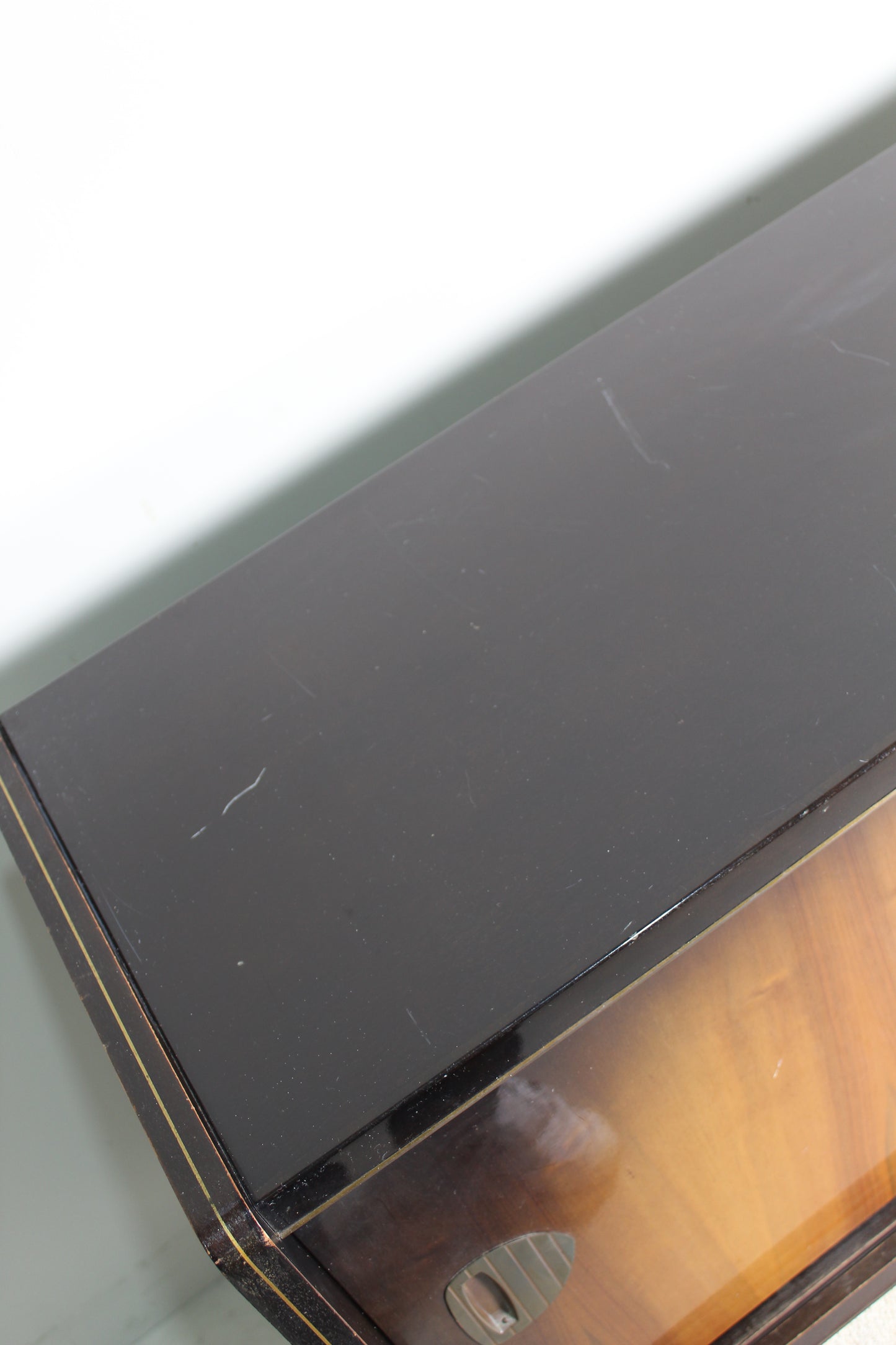 Vintage muziekkast, drankkastjaren '50